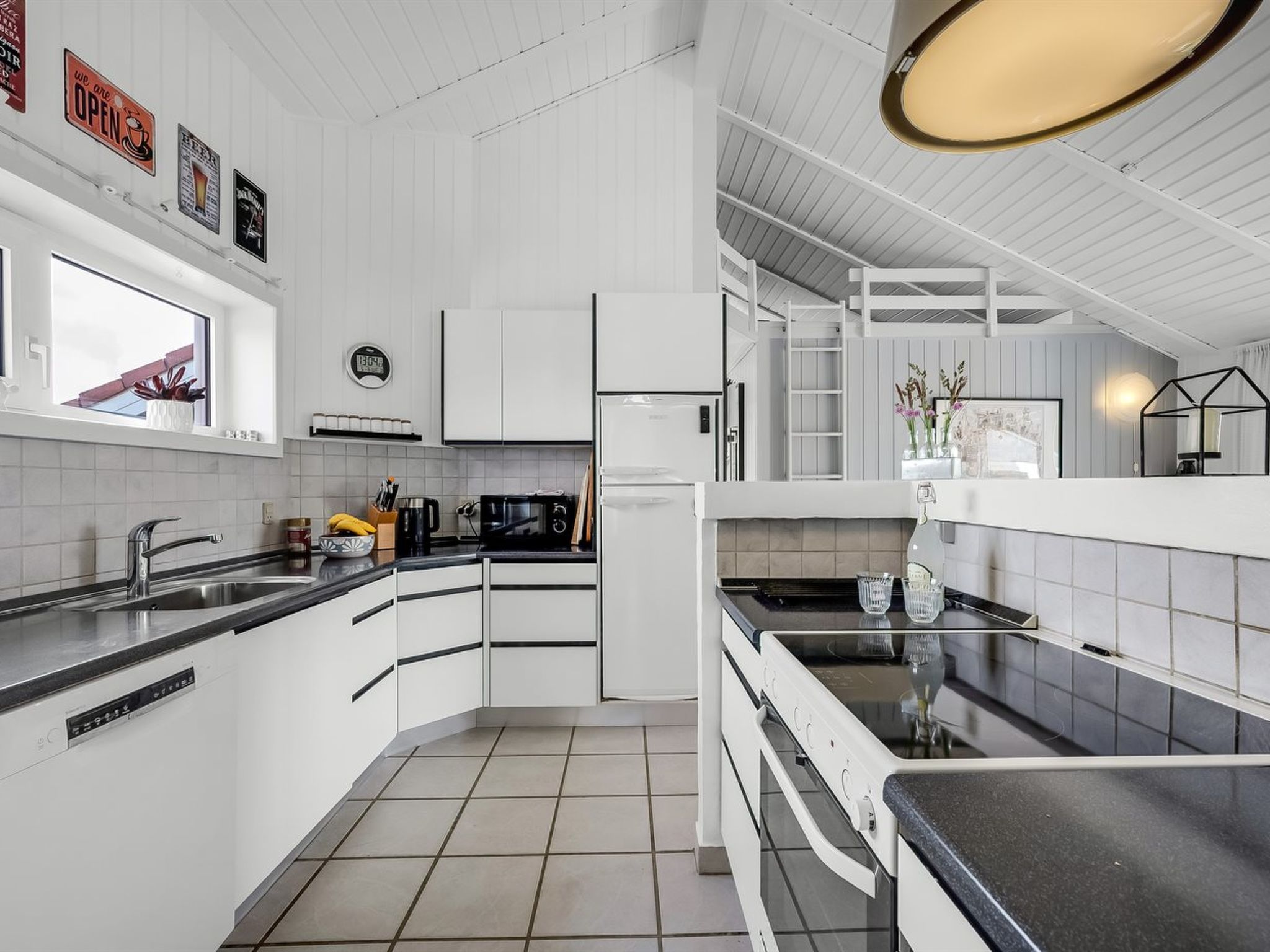 "Elviira" - 600m from the sea