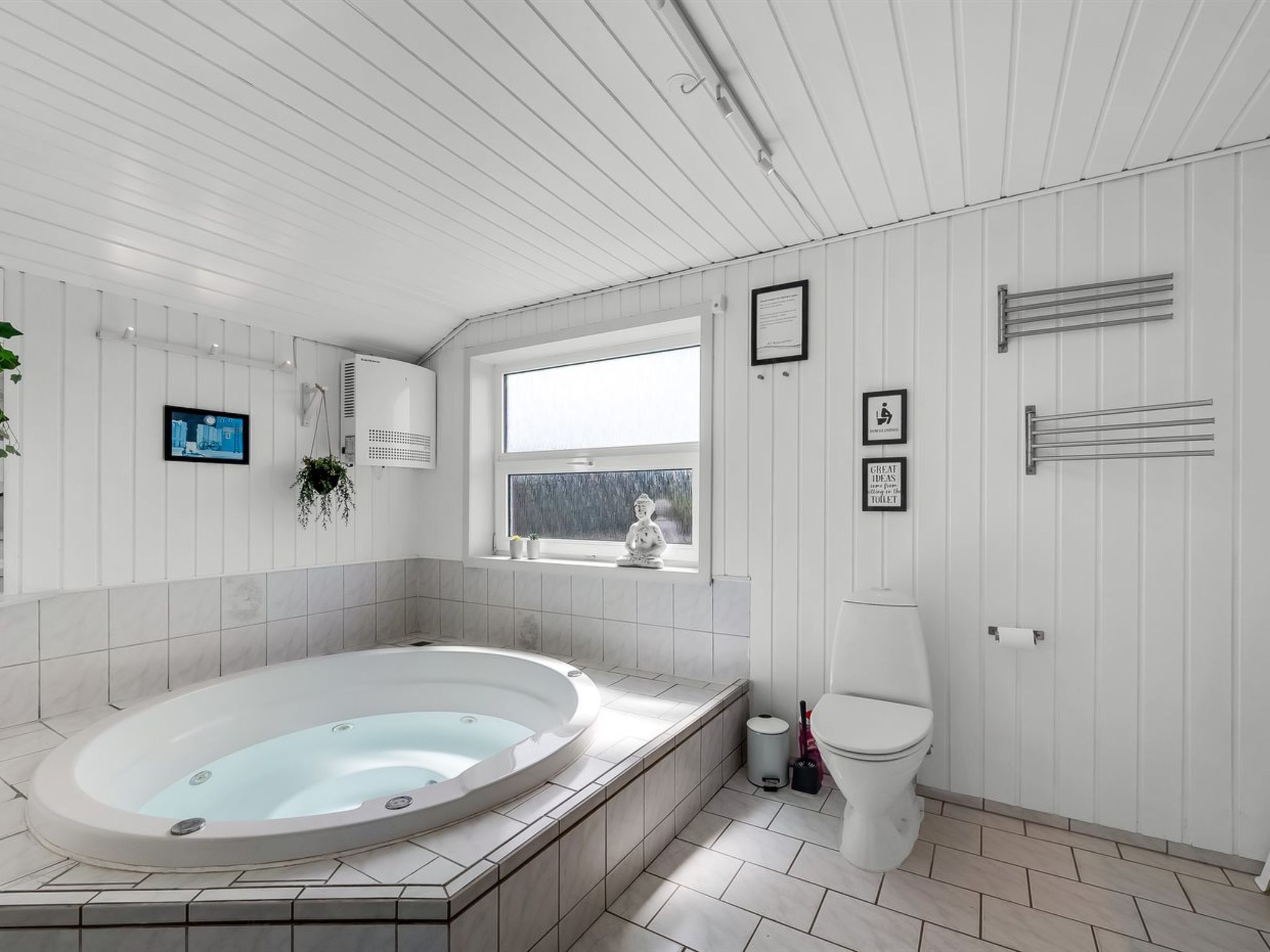 "Elviira" - 600m from the sea - Binnen