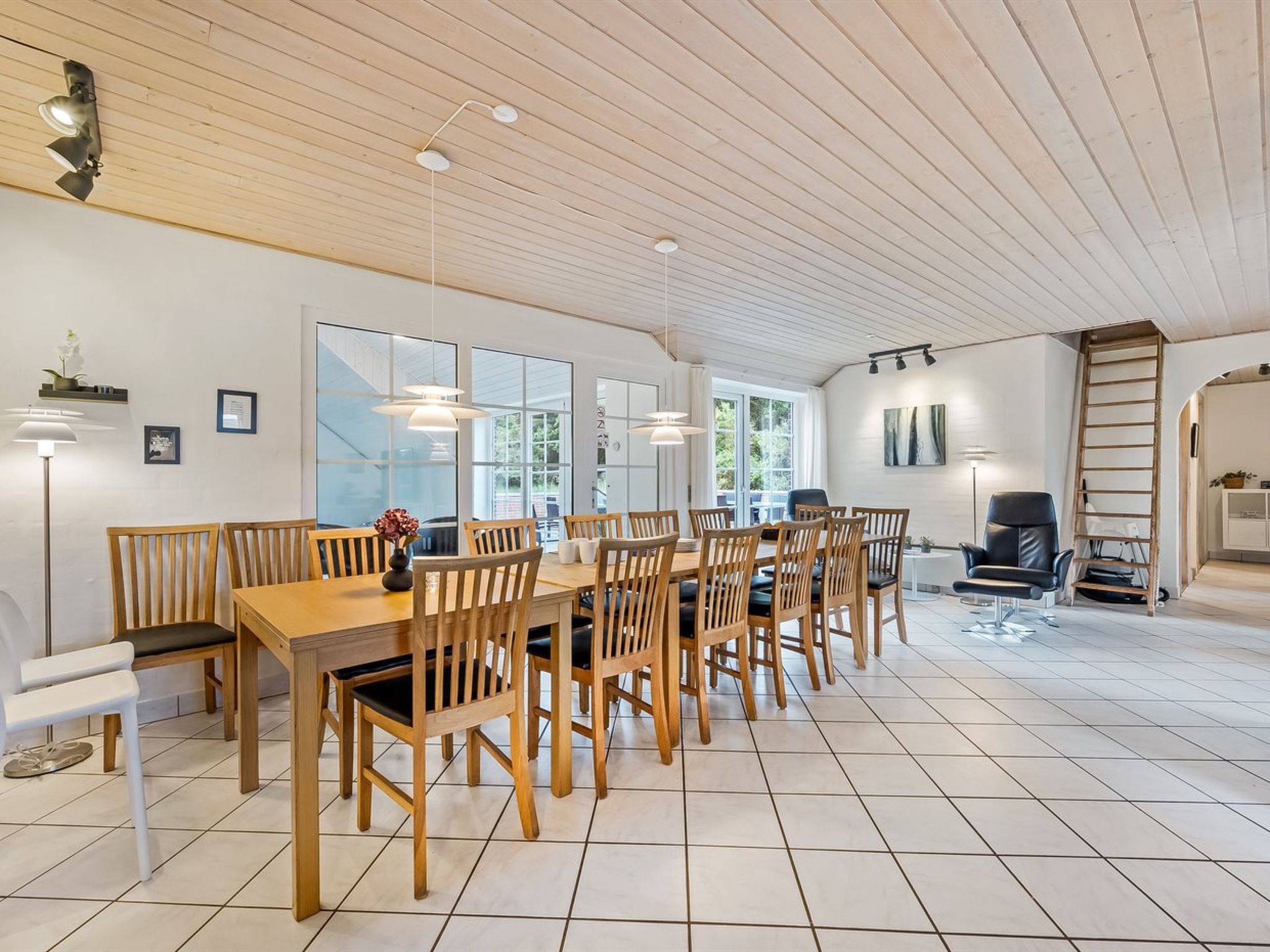 "Botmar" - 1.5km from the sea