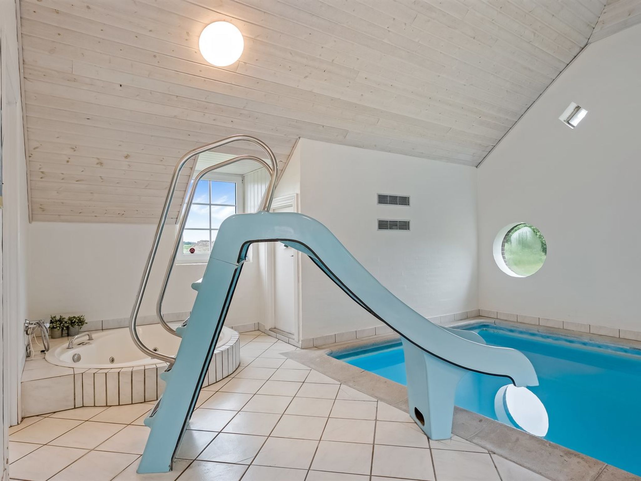 "Botmar" - 1.5km from the sea - Buiten