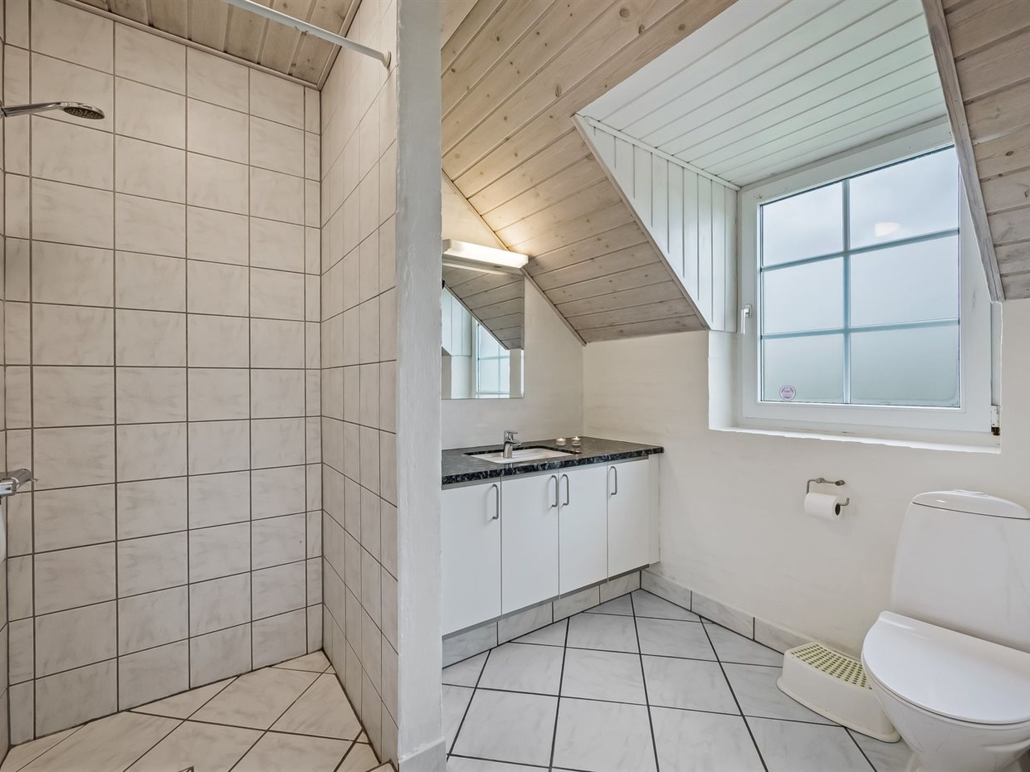 "Botmar" - 1.5km from the sea - Binnen