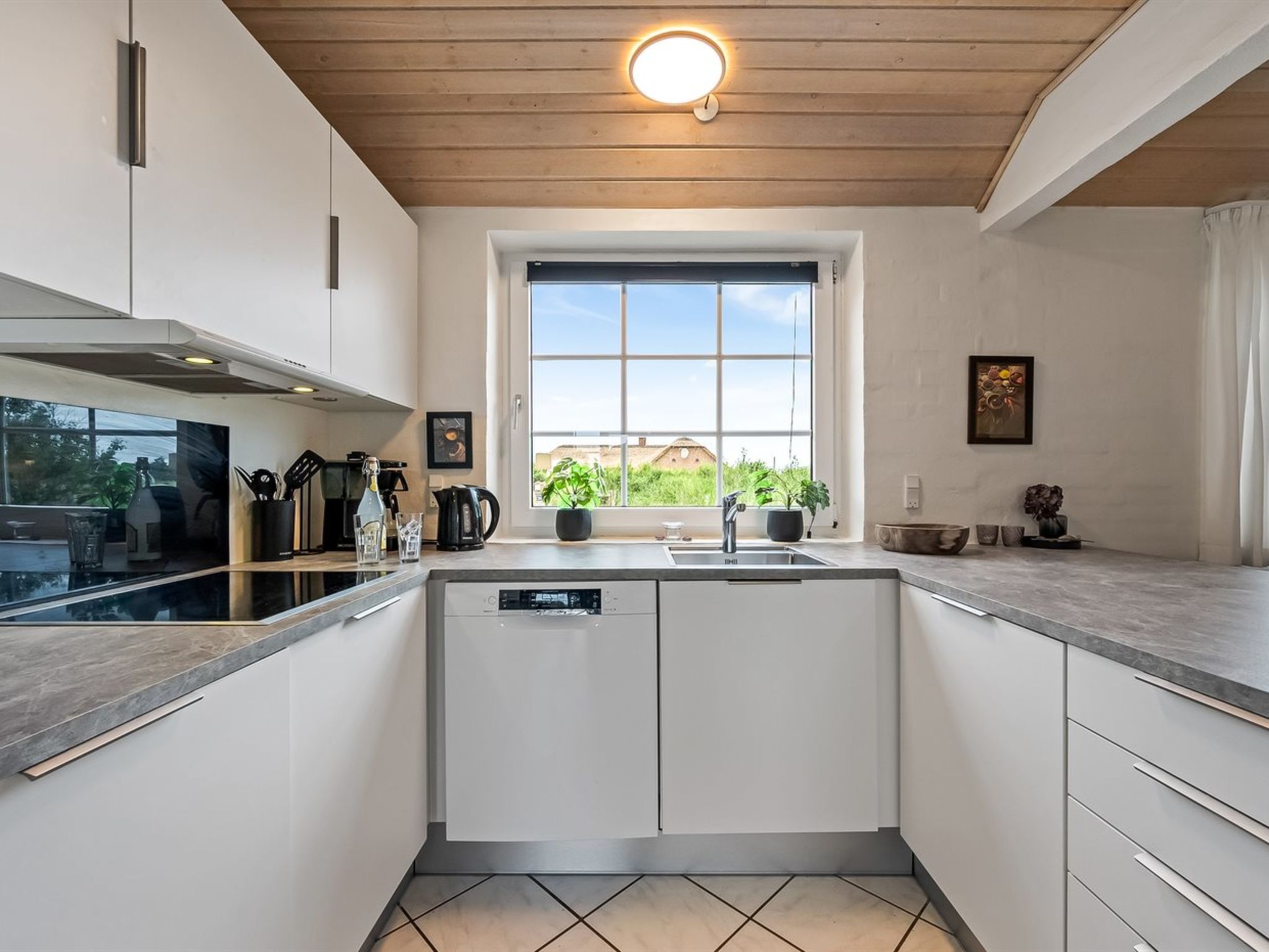 "Botmar" - 1.5km from the sea - Binnen