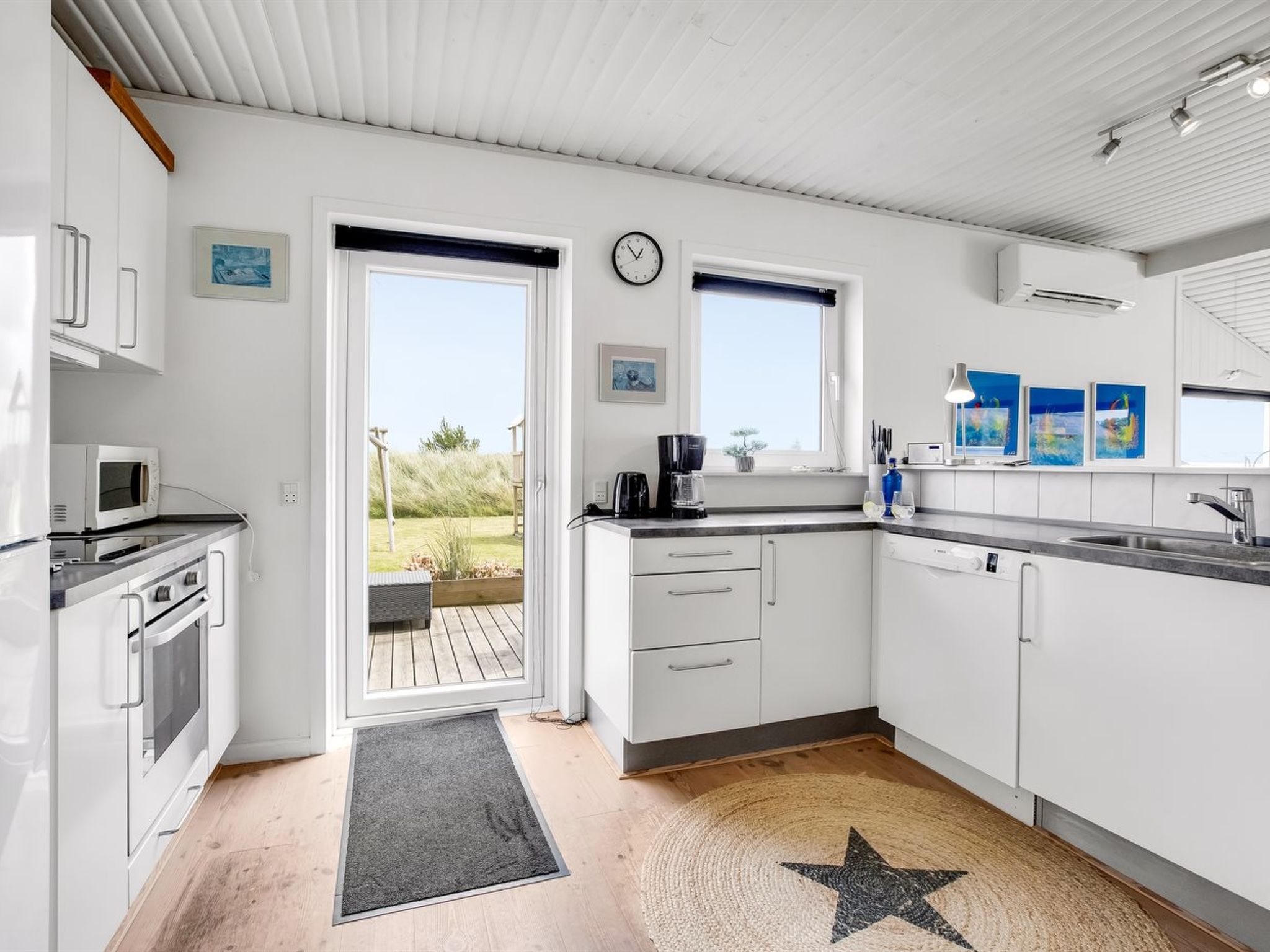 "Hejdi" - 650m from the sea-Binnen