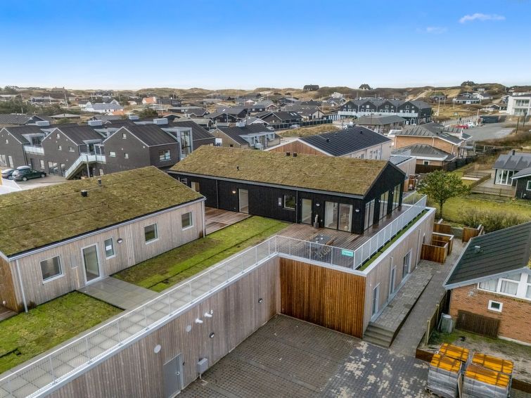 "Kjeld" - from the sea", appartement 2-kamers 65 m2. Het objekt is geschikt voor 4 volwassenen. Woonkamer met TV. 1 kamer met 1 2-pers bed. 1 kamer met 1 2-pers bed. Keuken (oven, afwasmachine, 4 indu..