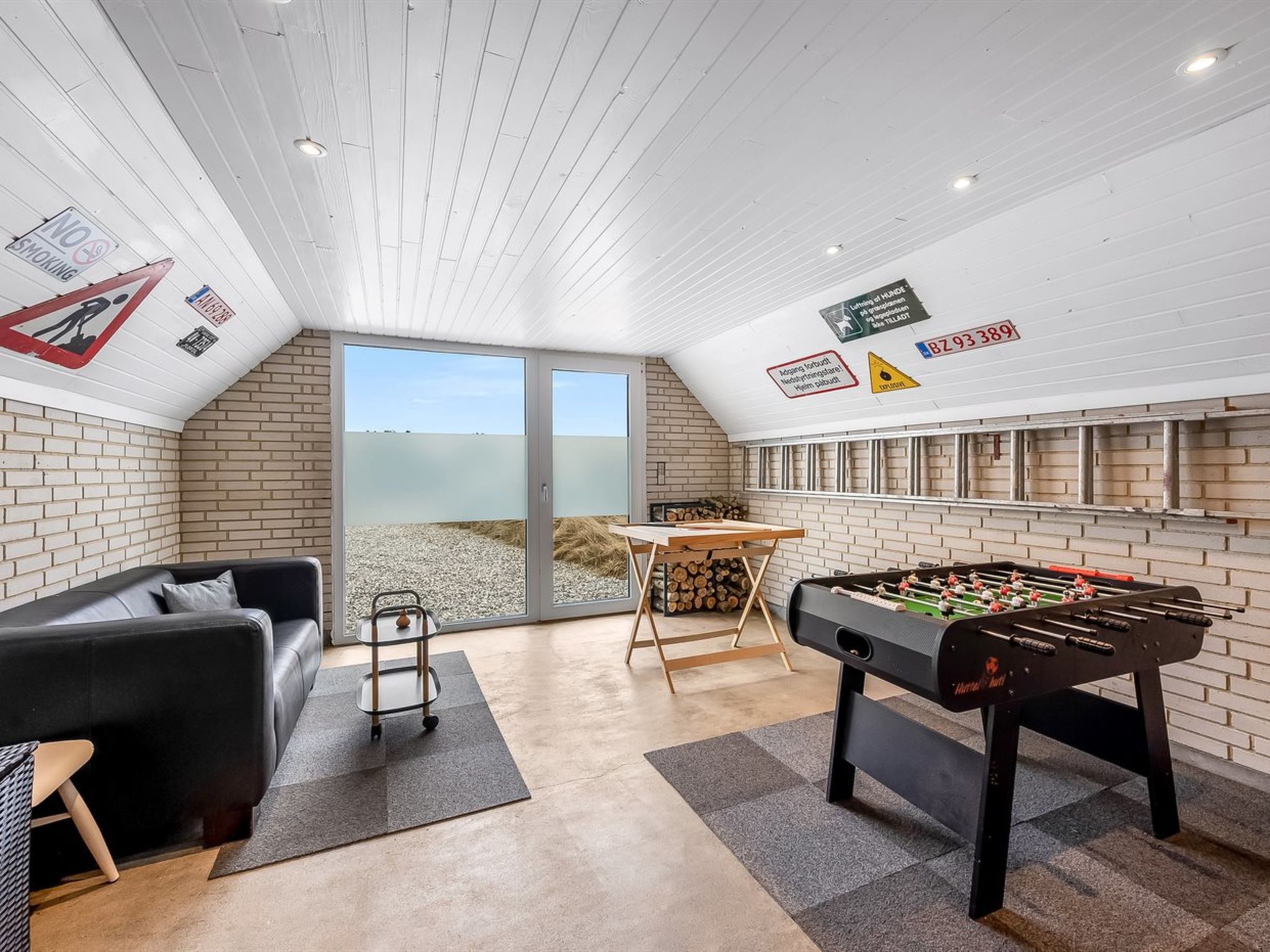 "Jelisaveta" - 500m from the sea - Binnen