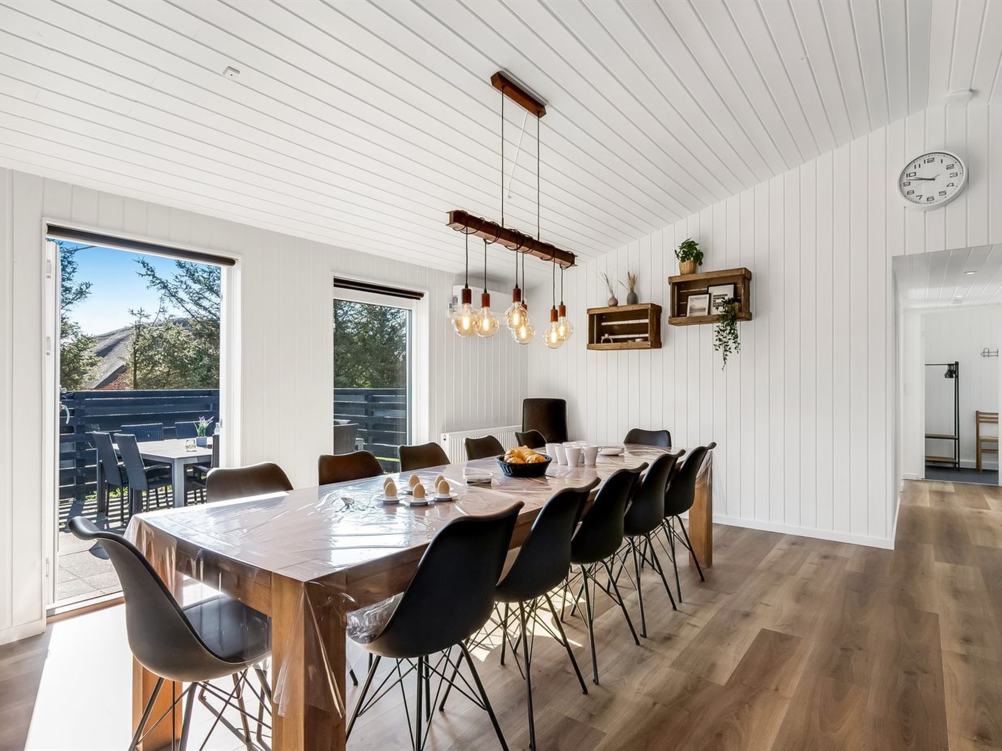 "Agnes" - 900m from the sea