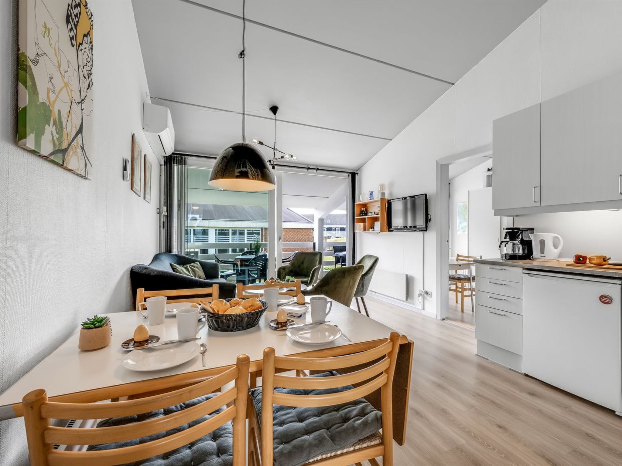 "Jari" - 200m from the sea - Drinnen