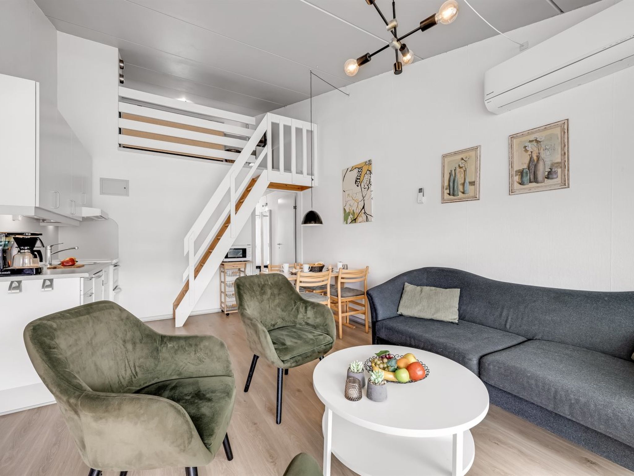 "Jari" - 200m from the sea - Drinnen