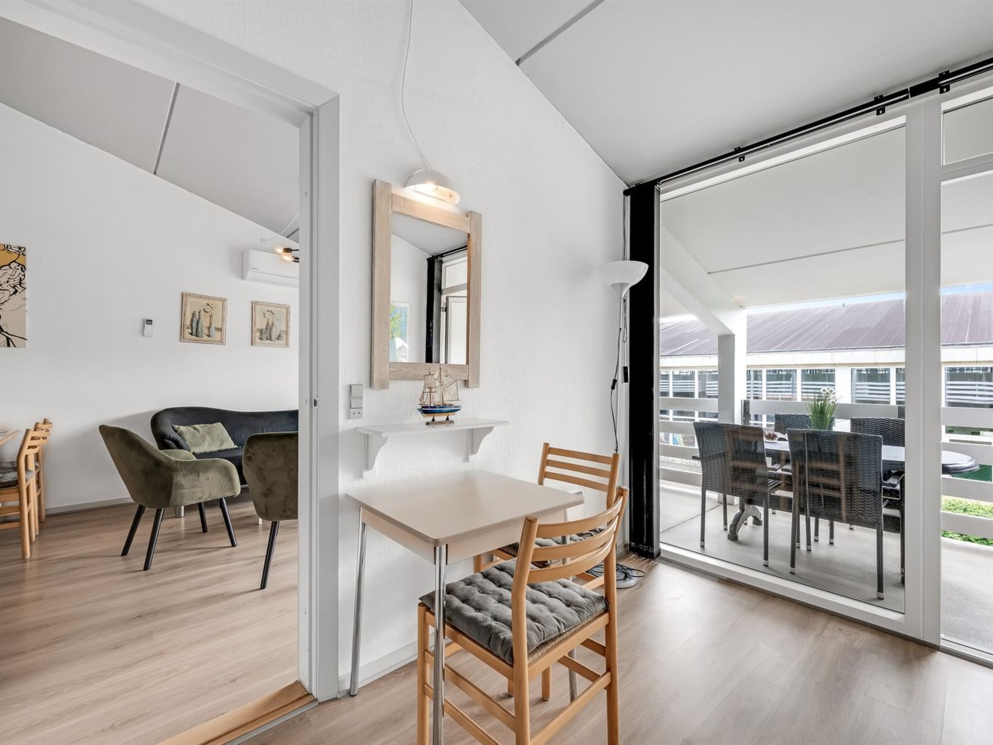 "Jari" - 200m from the sea - Drinnen
