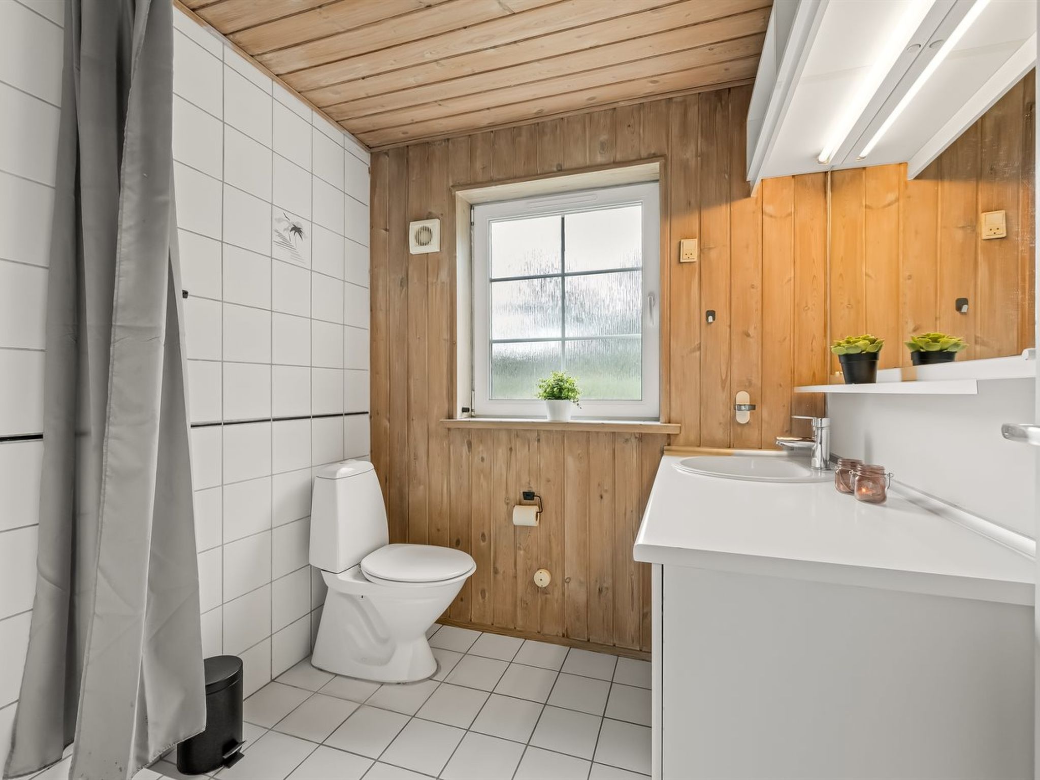 "Thiodver" - 850m from the sea-Inside