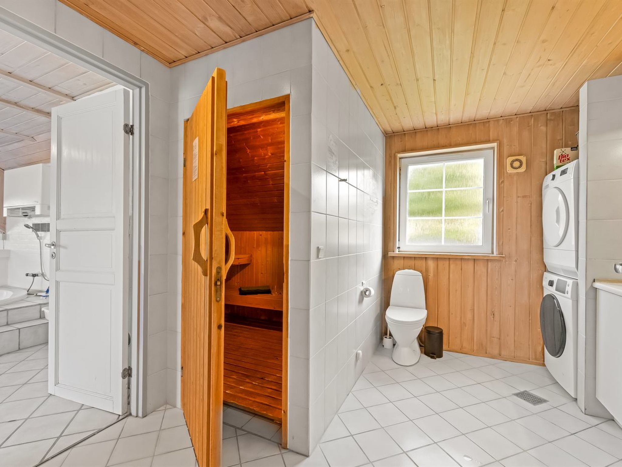 "Thiodver" - 850m from the sea-Inside