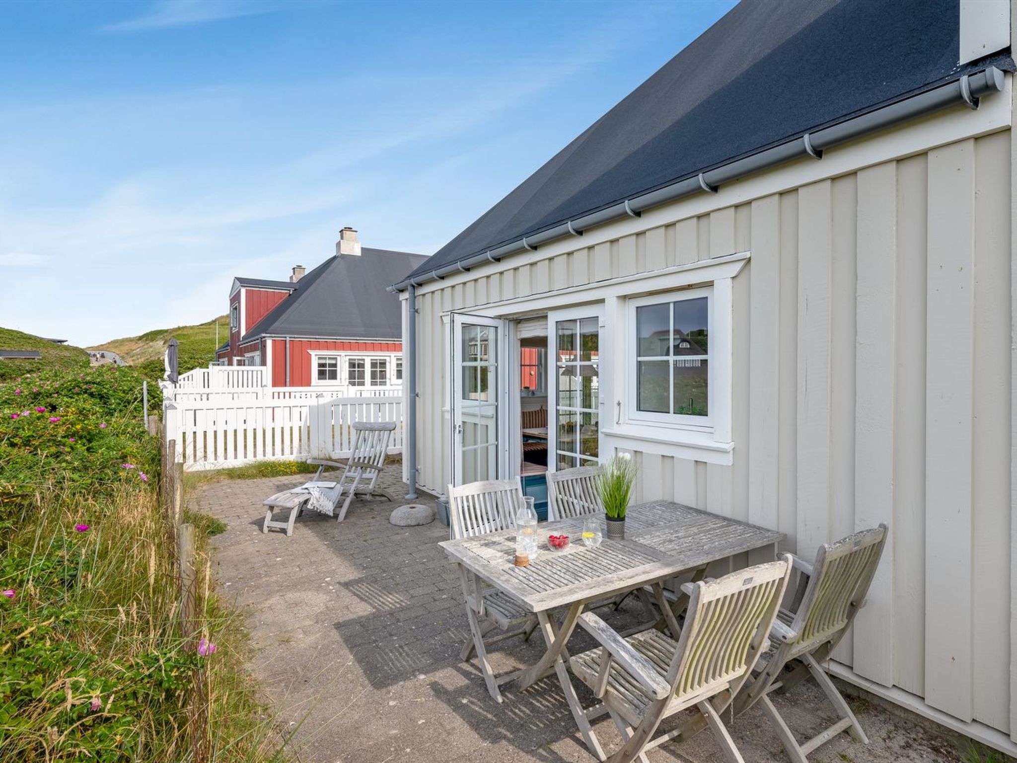 "Hildegerd" - 100m from the sea - Buiten