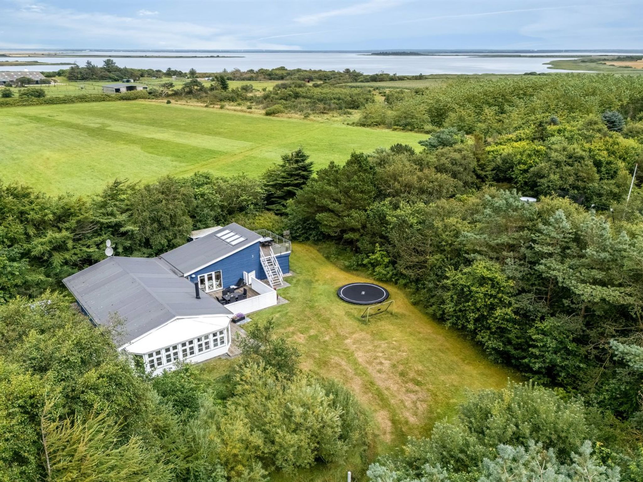 "Sami" - 600m to the fjord