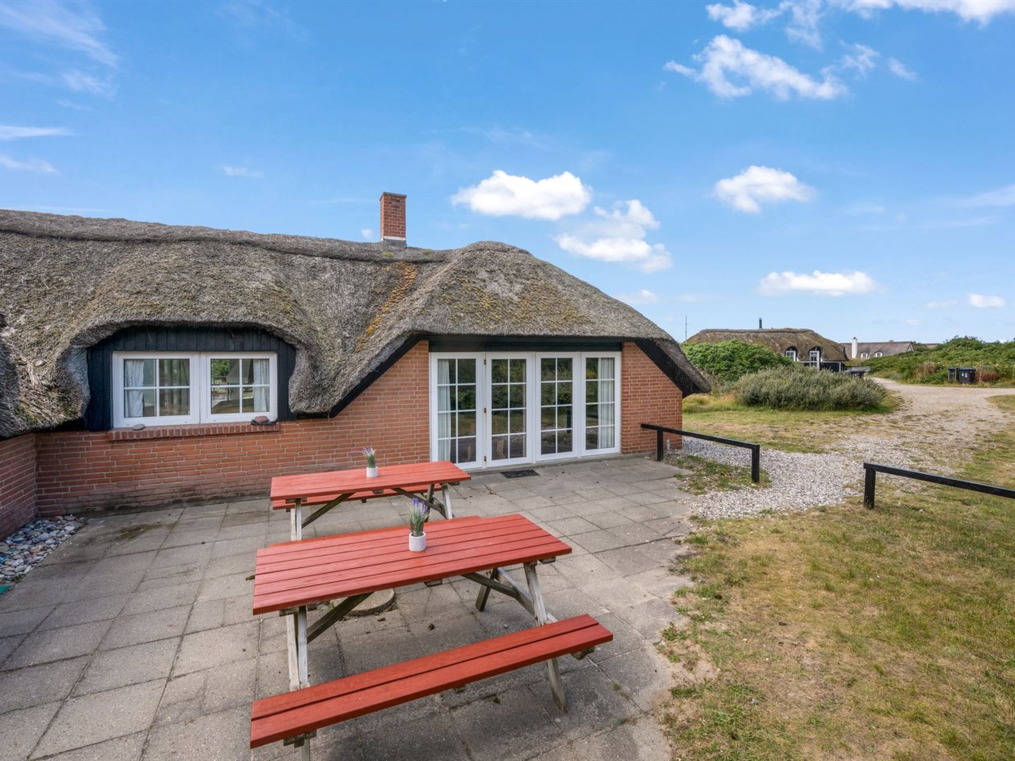 "Eweline" - 700m from the sea - Outside