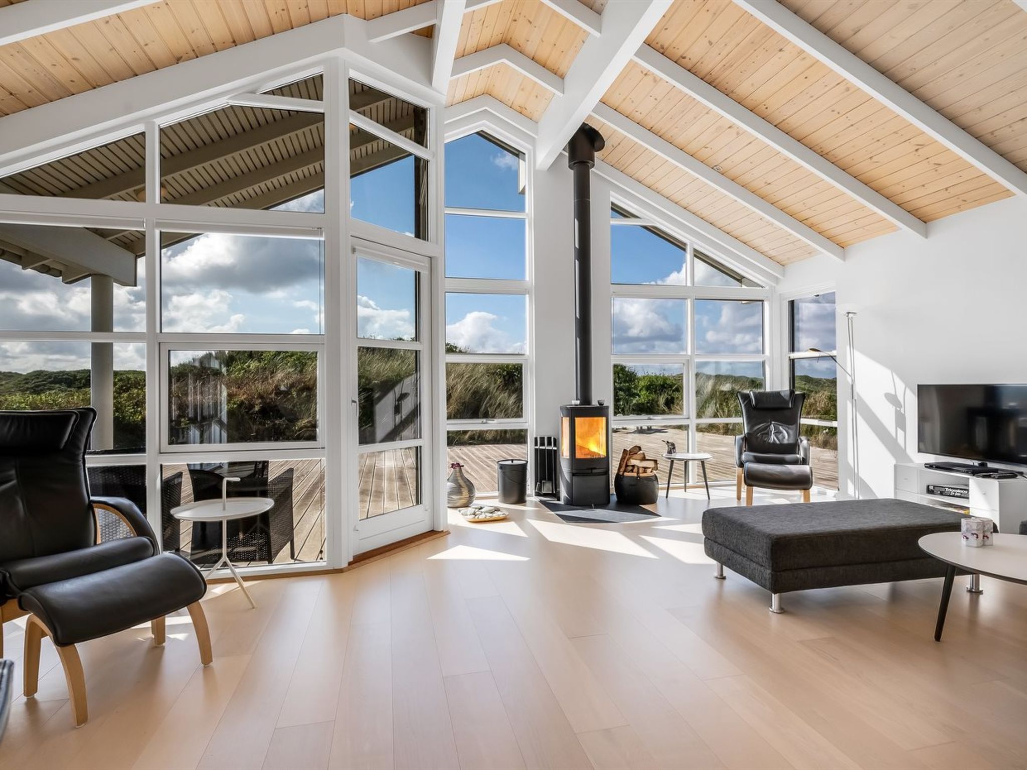 "Tume" - 250m from the sea
