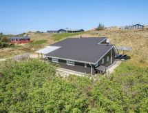 Saku – Ruim familieparadijs met privézwembad en sauna, 500m van de fjord - thumbnail 4