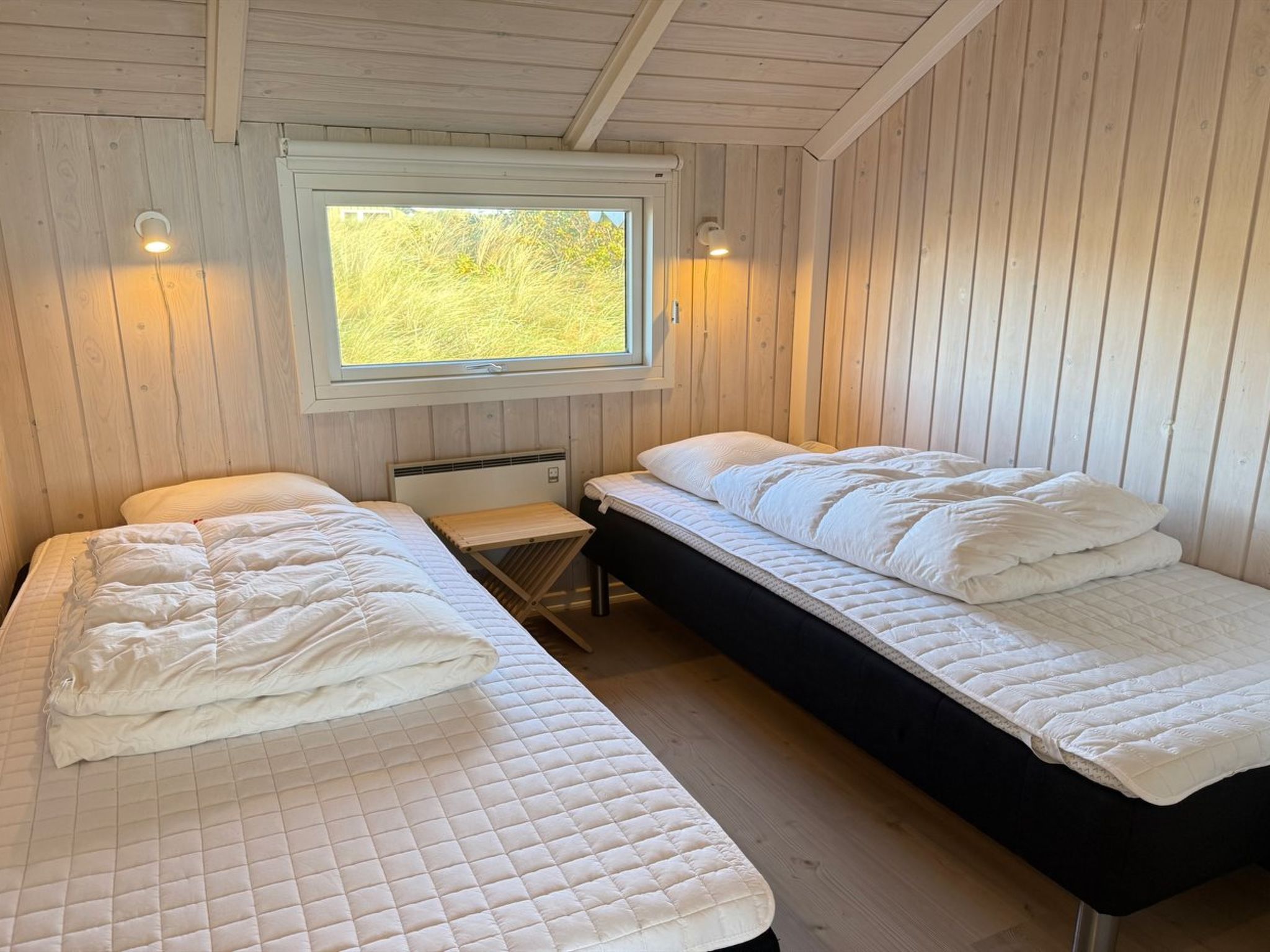 "Velena" -  from the sea-Drinnen