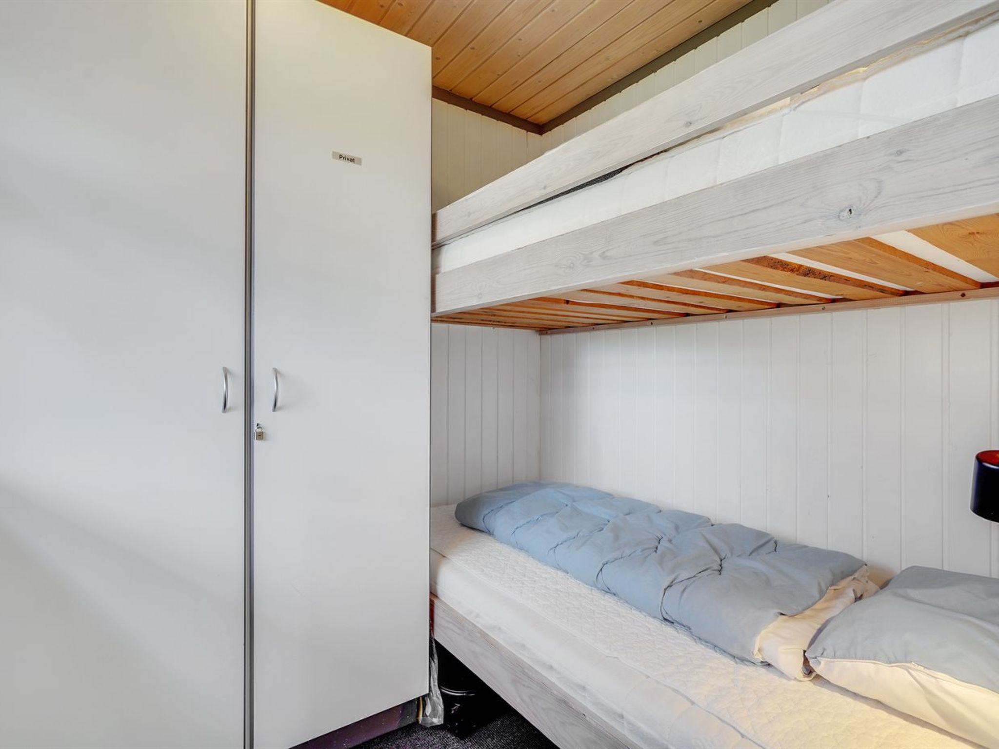 "Anthonette" -  from the sea-Binnen