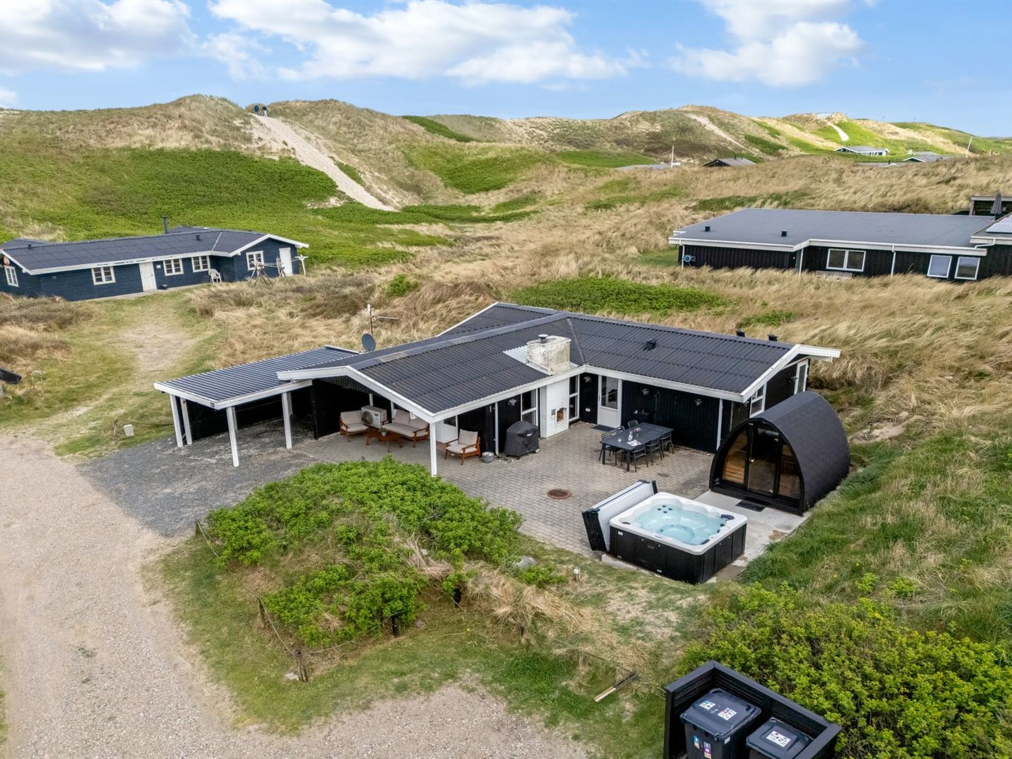 "Assa" -  from the sea - Buiten