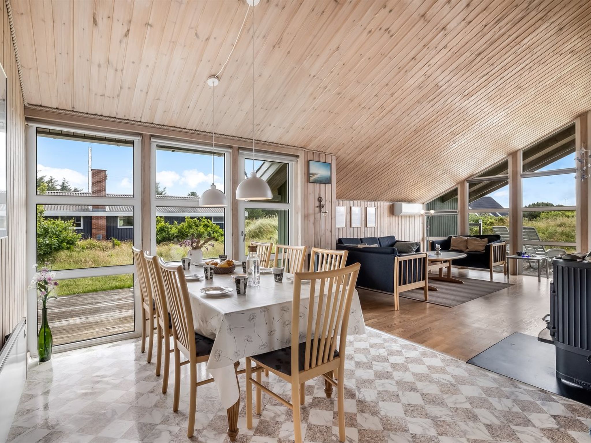 "Gedda" - 700m from the sea-Binnen