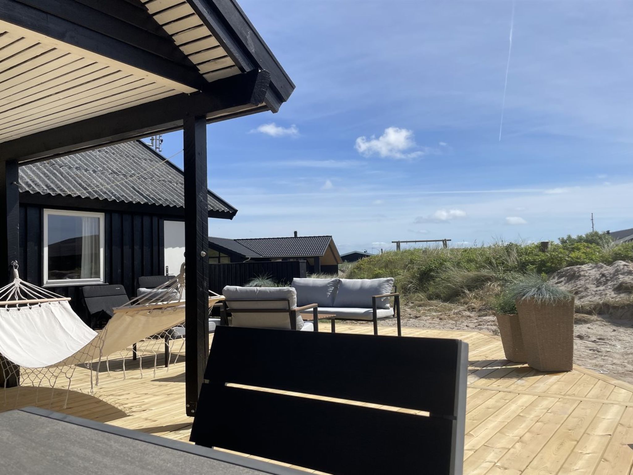 "Monna" -  from the sea - Buiten