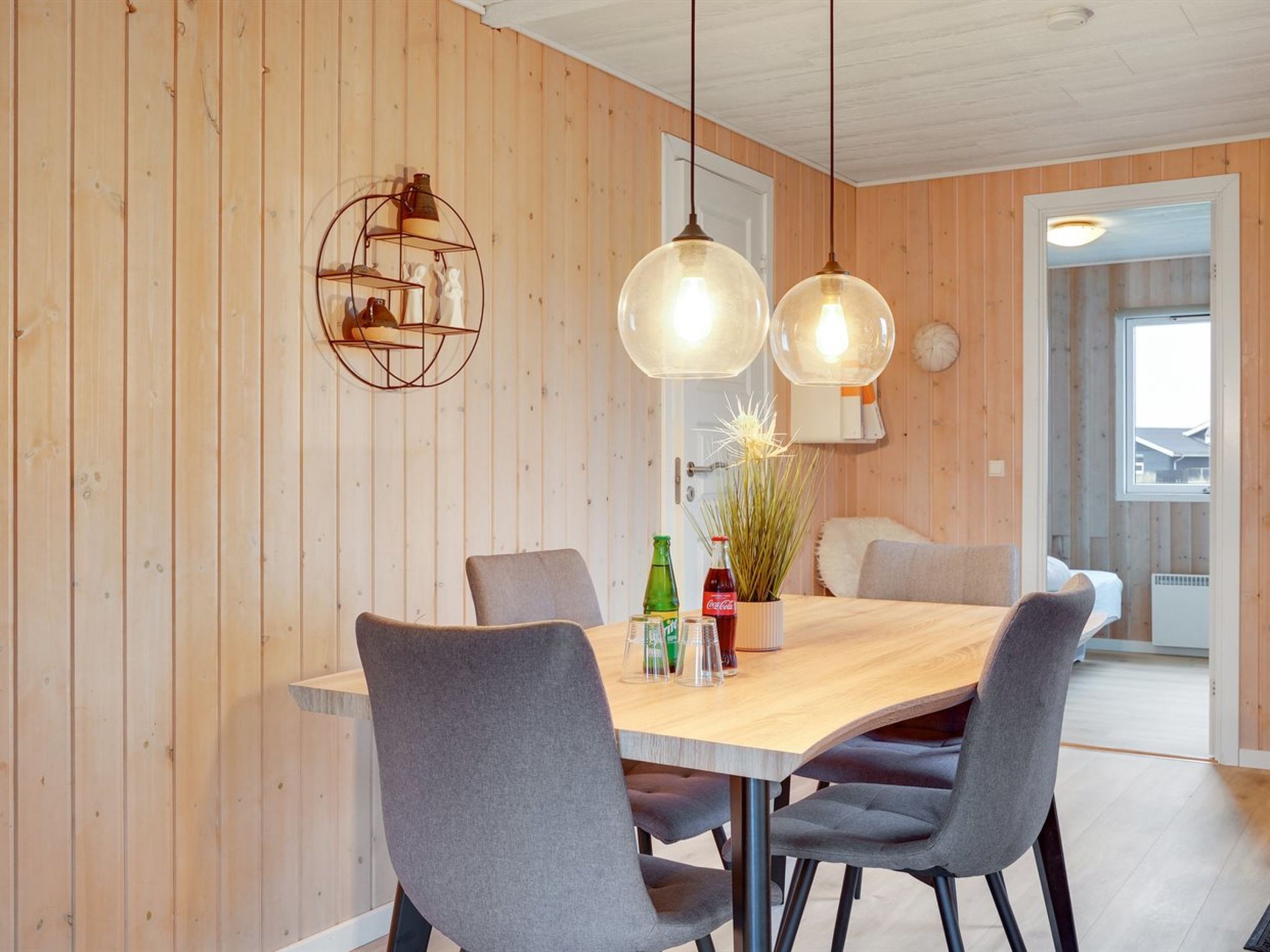 "Veetrikki" -  from the sea-Binnen