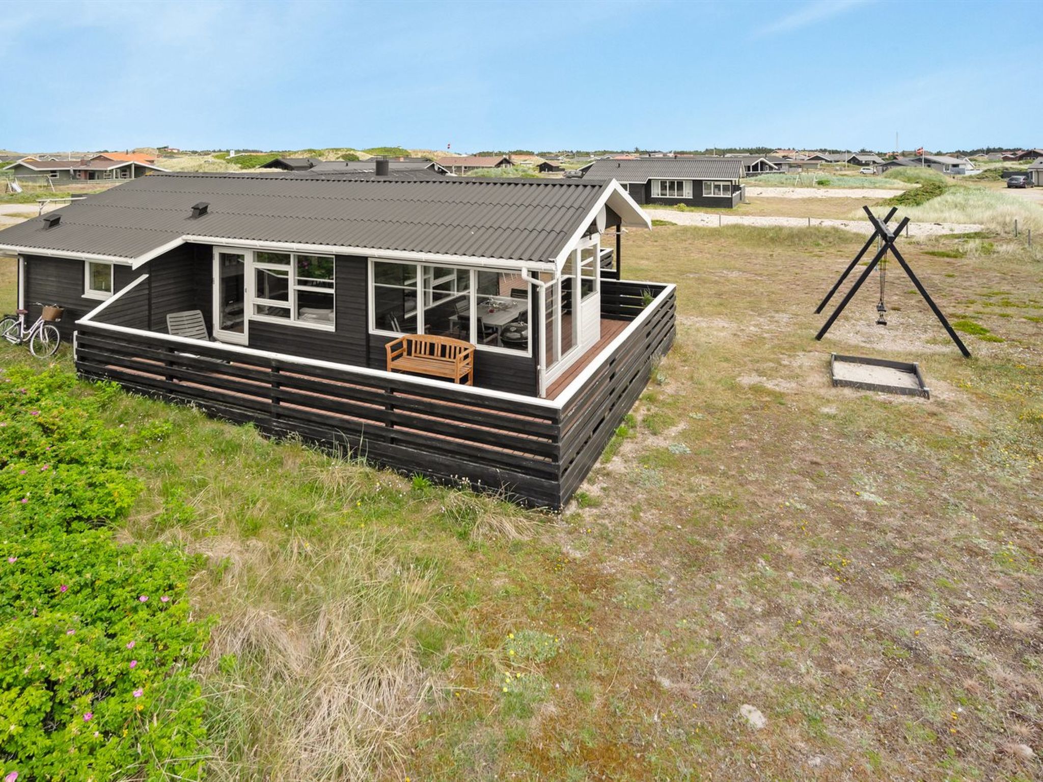 "Veetrikki" -  from the sea-Buiten