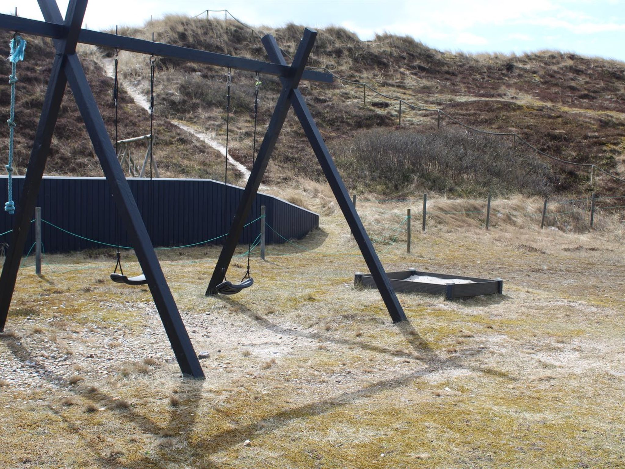 "Veetrikki" -  from the sea-Buiten