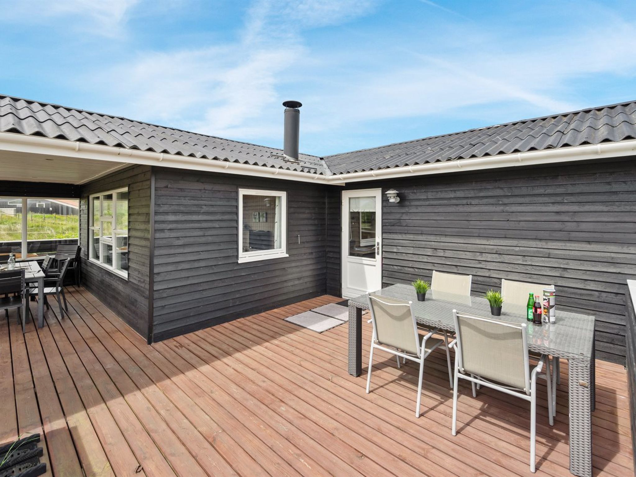 "Veetrikki" -  from the sea-Buiten