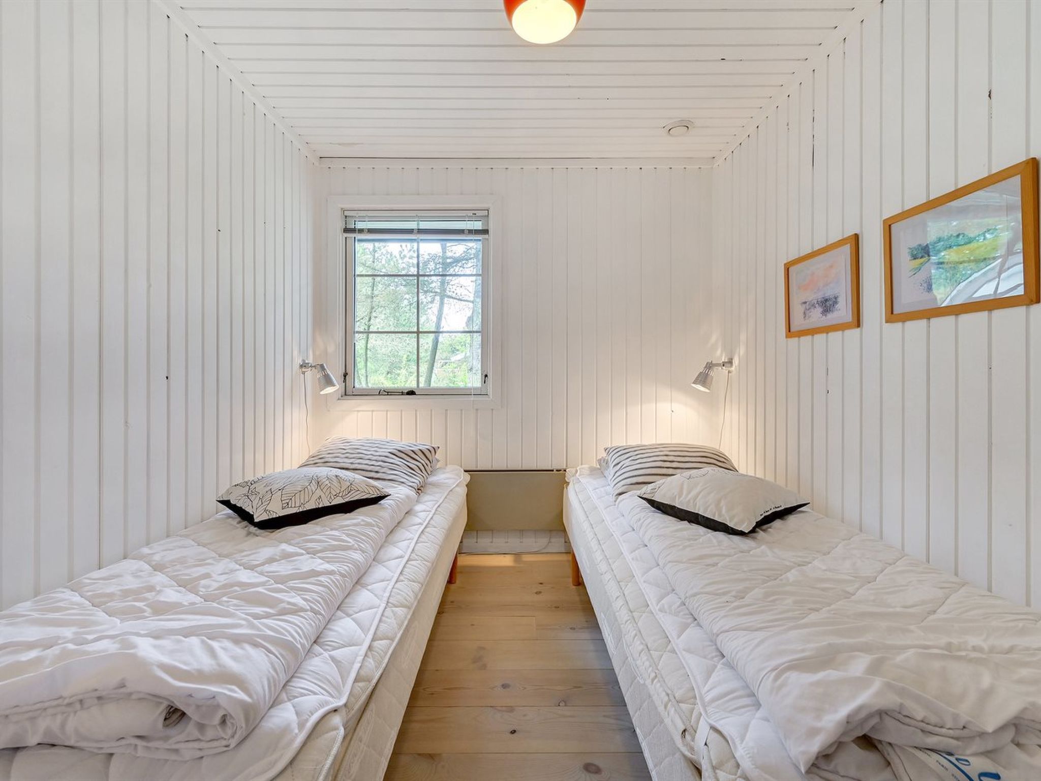 "Hamund" - 700m from the sea-Inside