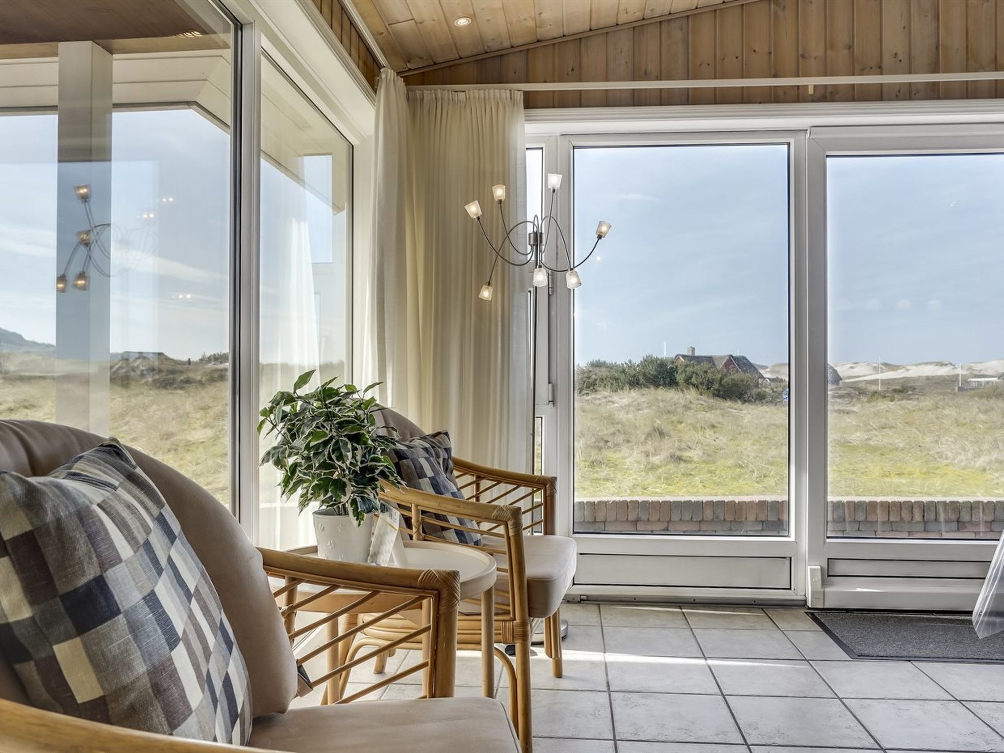 "Eugenie" - 450m from the sea-Inside