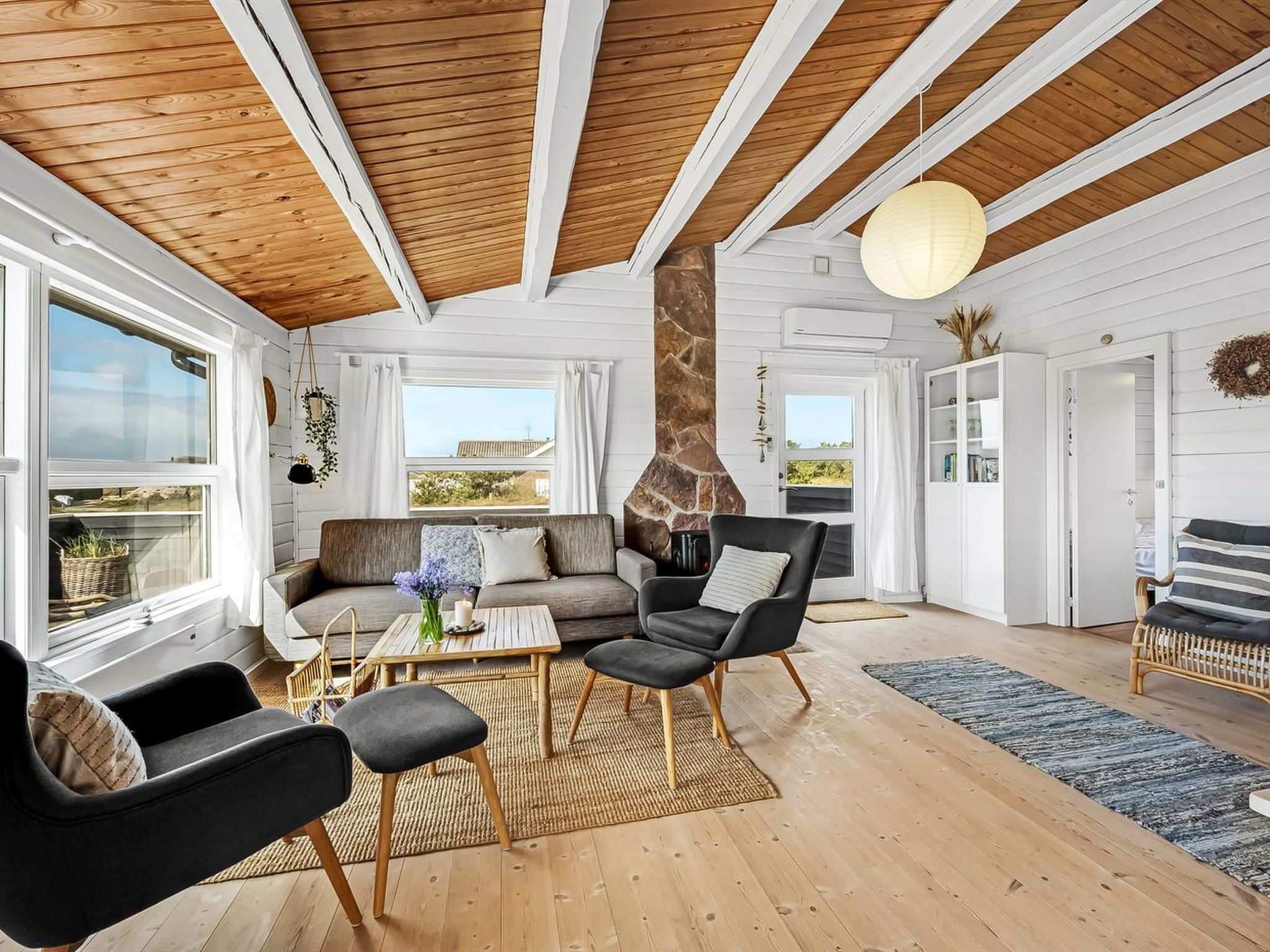 "Arbnora" - 400m from the sea-Dedans