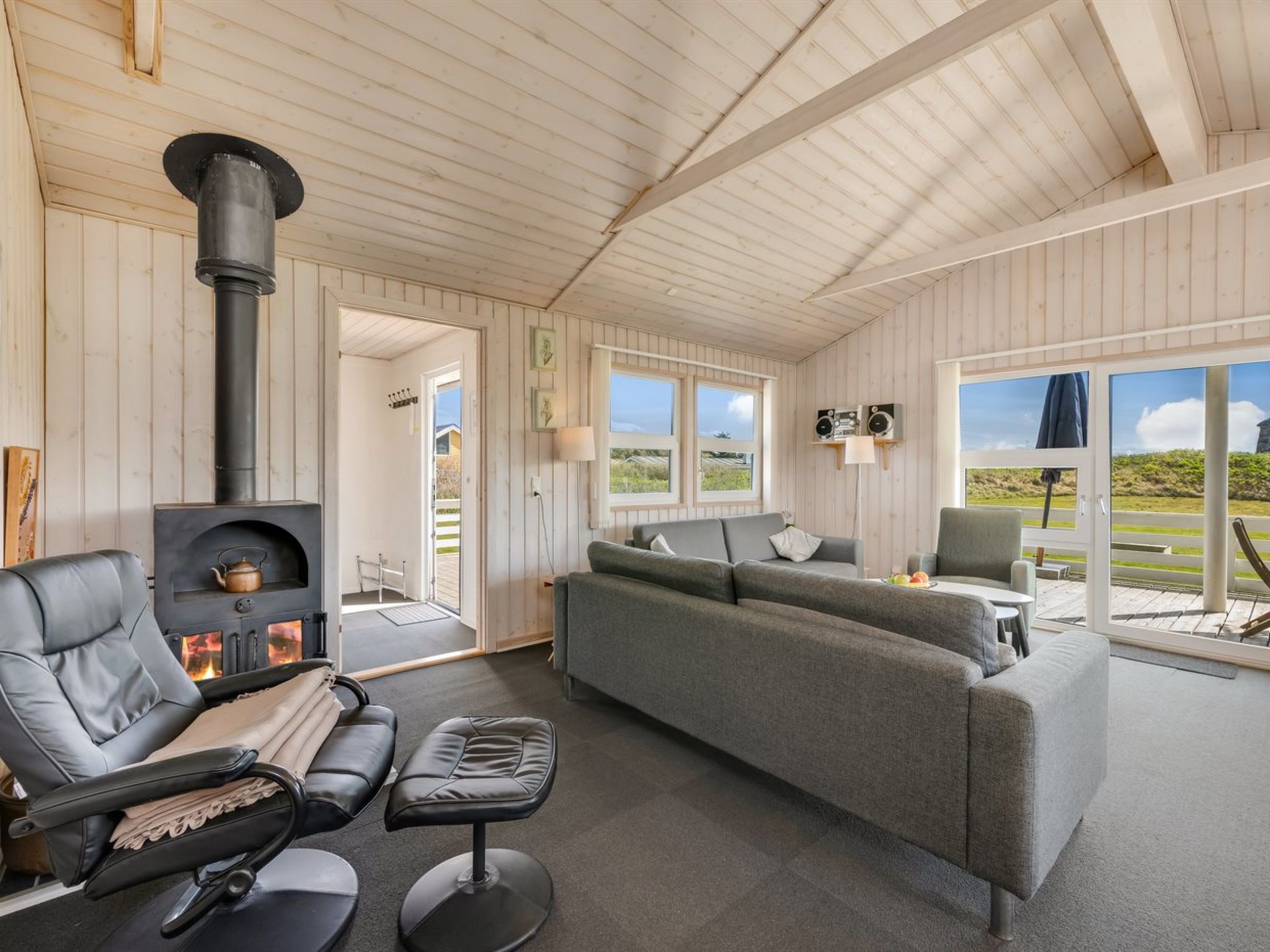 "Ingborg" - 150m from the sea