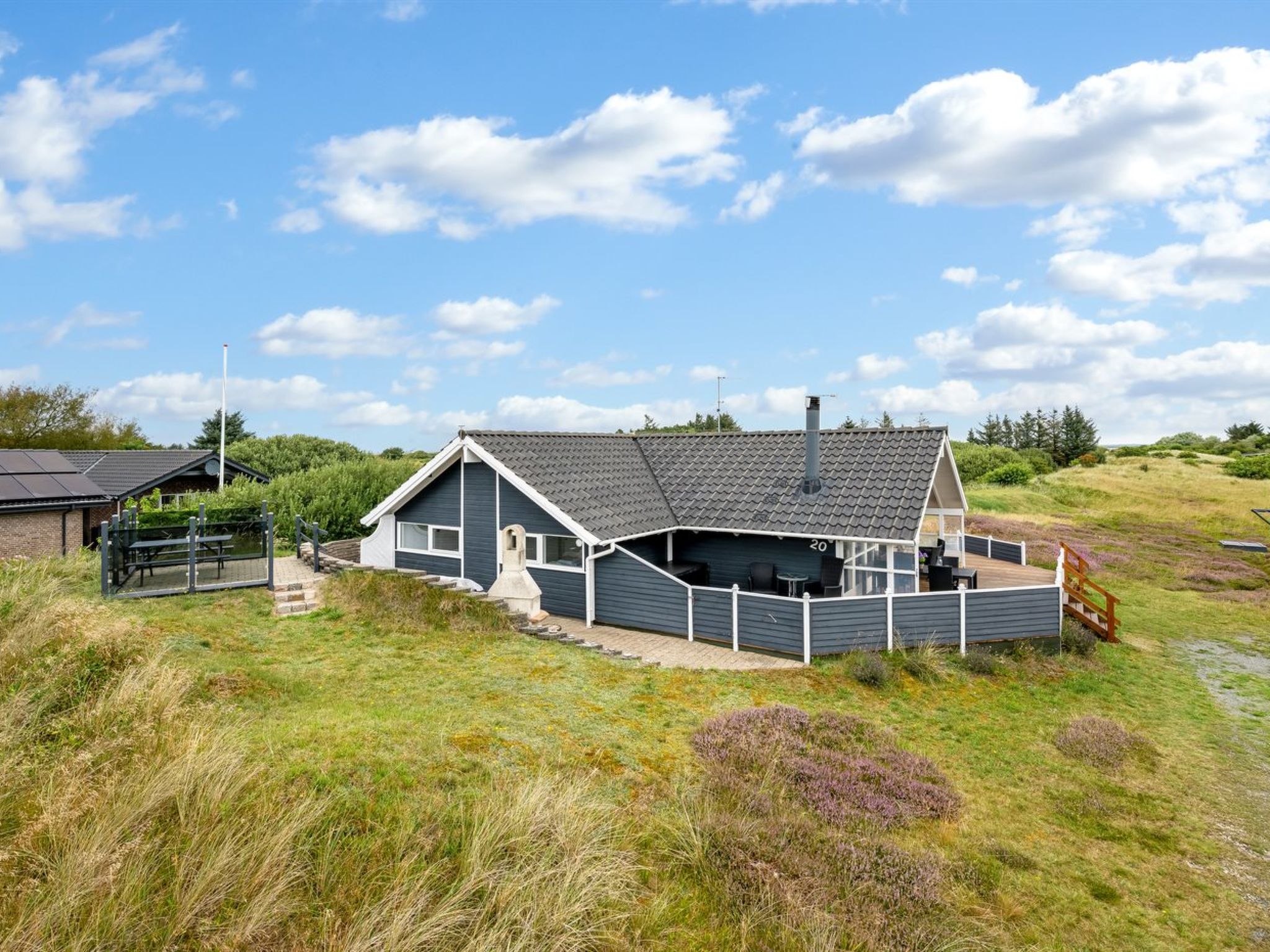 "Cyrill" - 250m to the fjord-Buiten