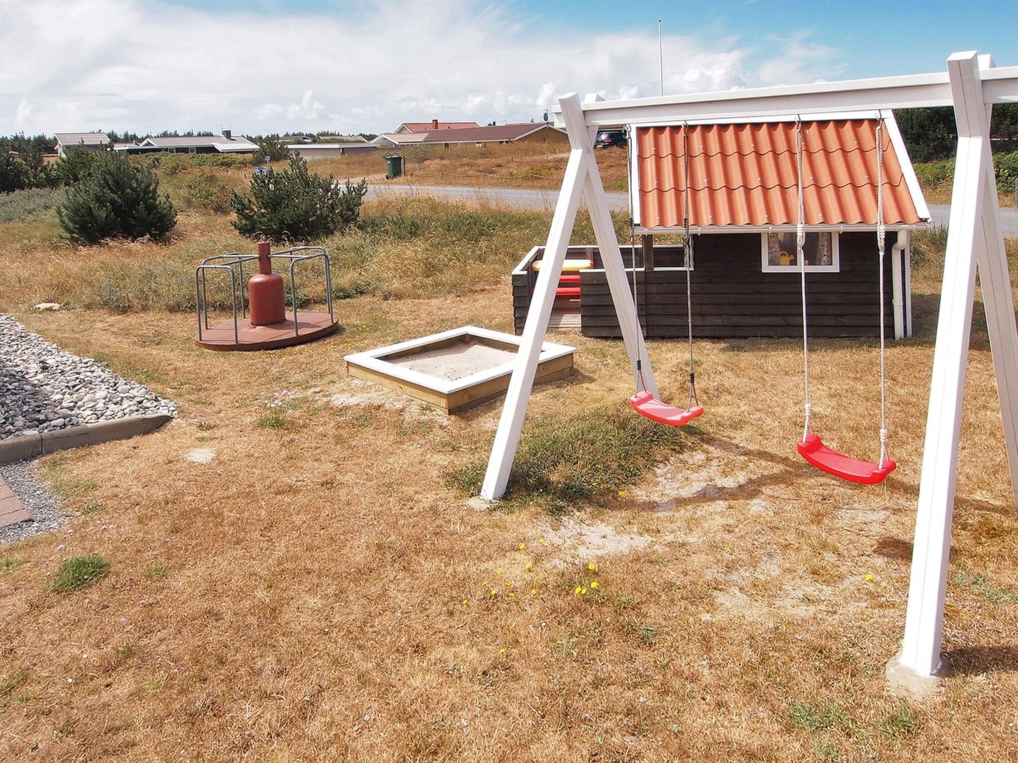 "Esir" - 800m from the sea