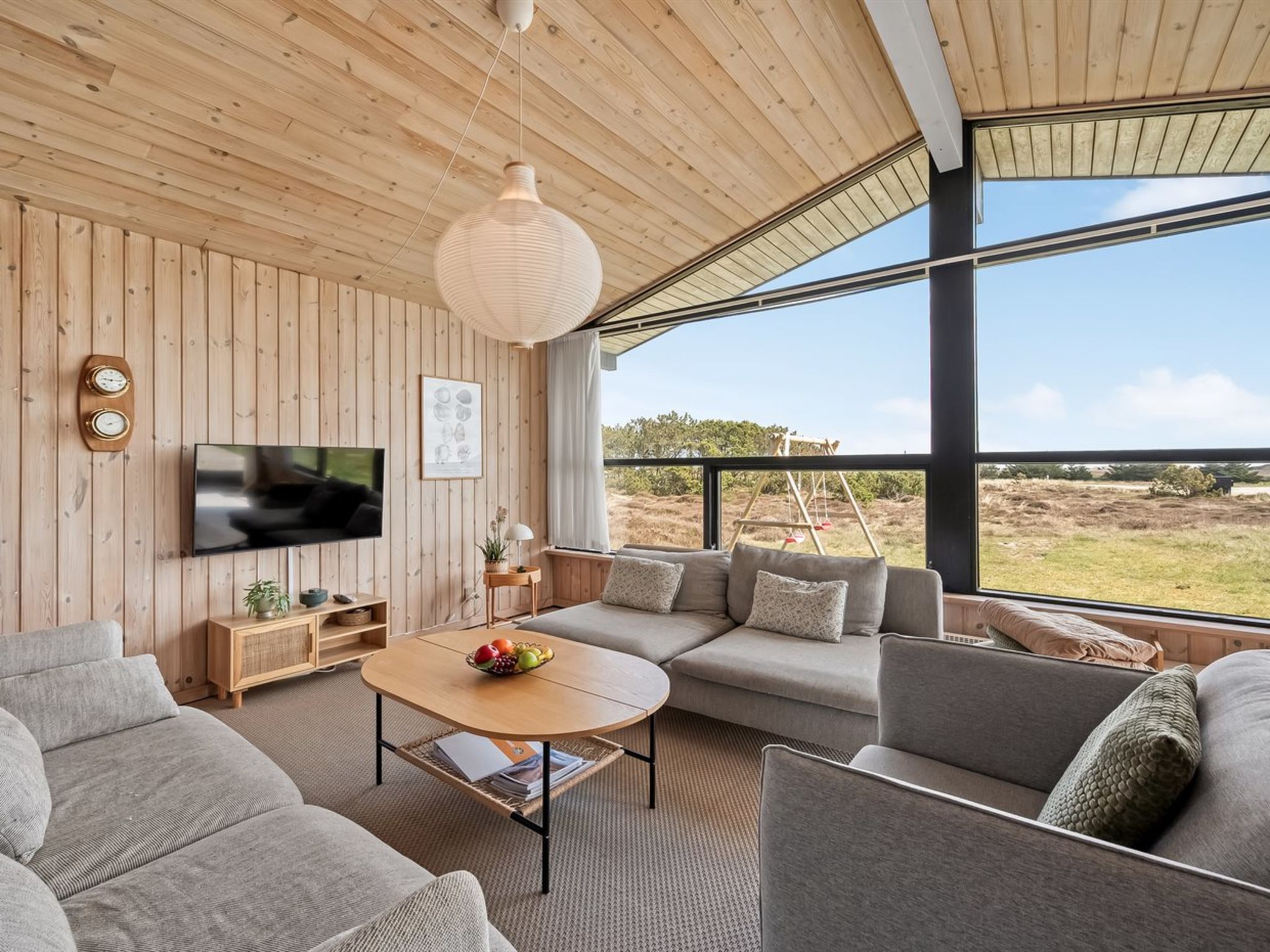 "Brunkil" - 500m from the sea - Inside