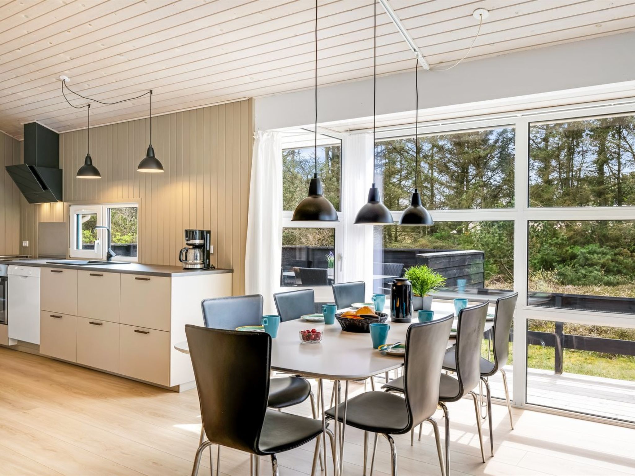 "Andrie" - 800m from the sea - Inside