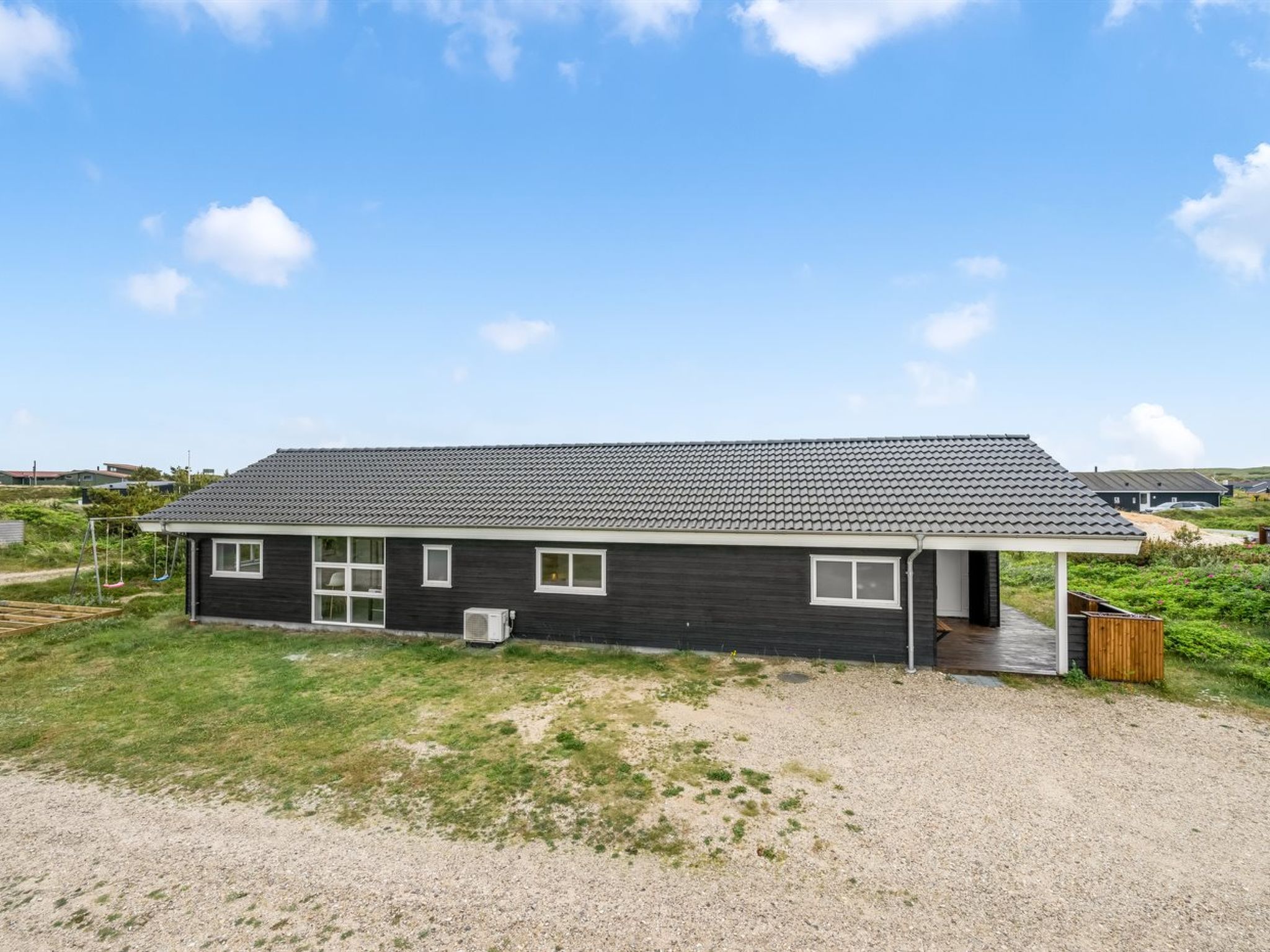 "Niesina" -  from the sea - Buiten