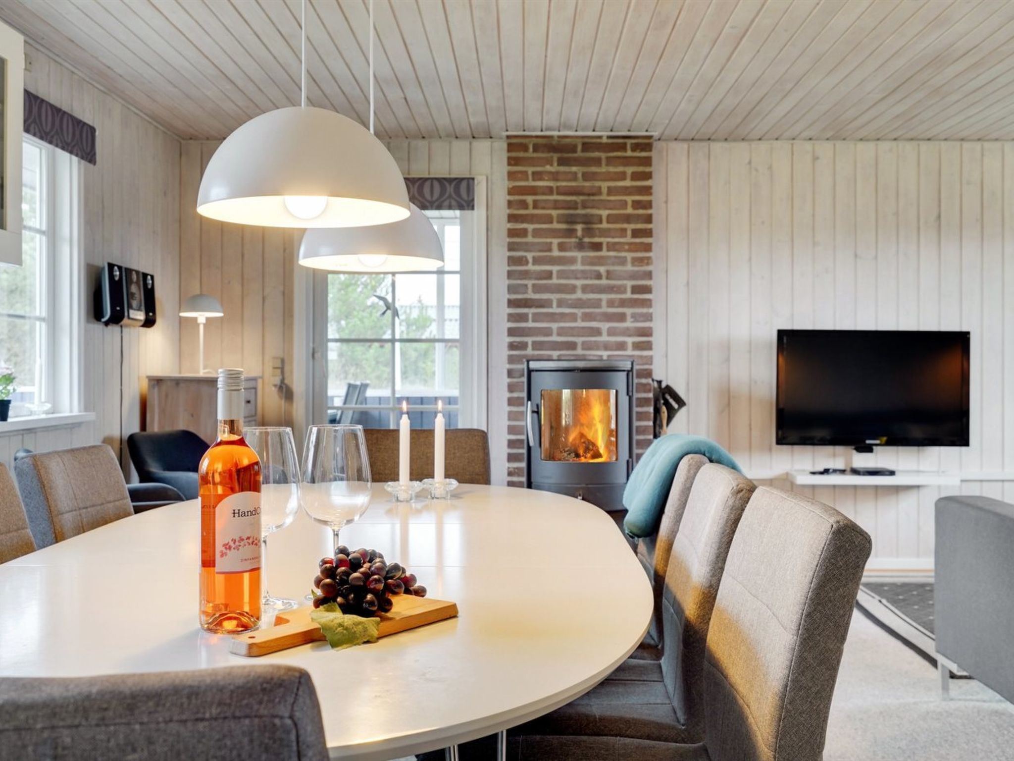 "Maikel" - 900m from the sea - Binnen