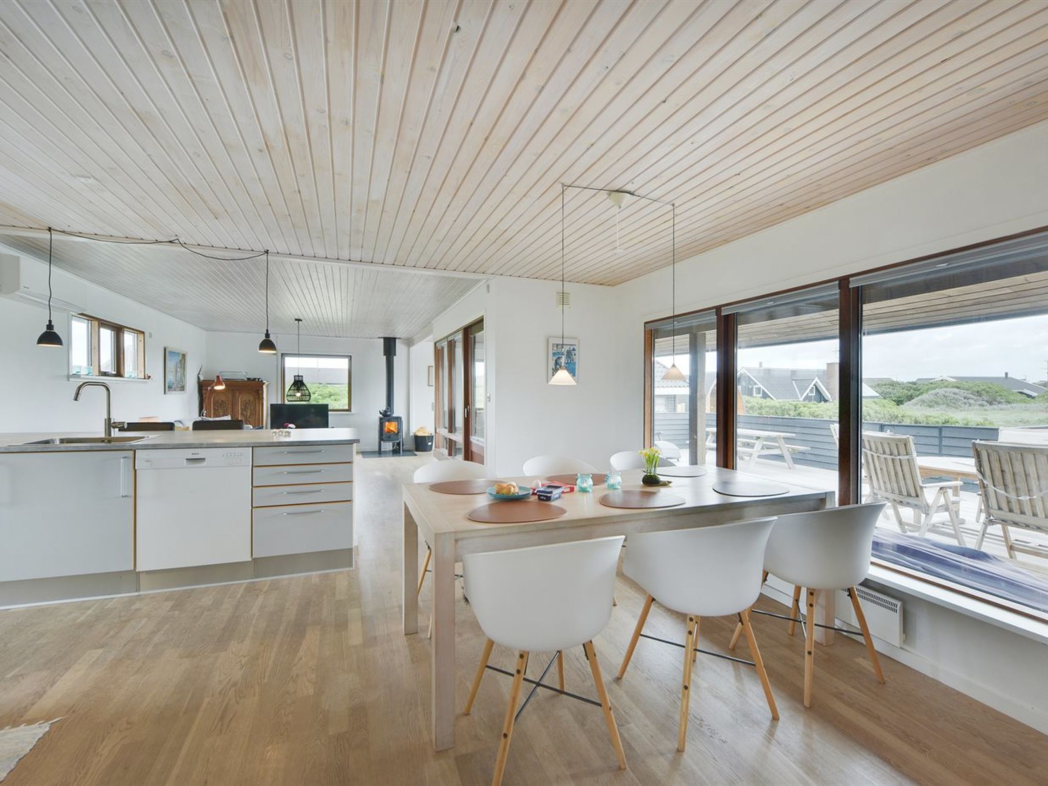 "Leleks" - 200m from the sea - Binnen