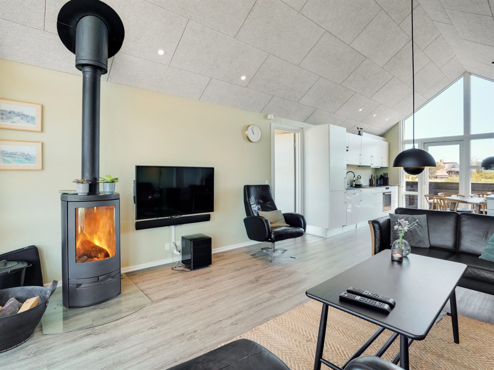 "Eliena" - 500m from the sea - Inside