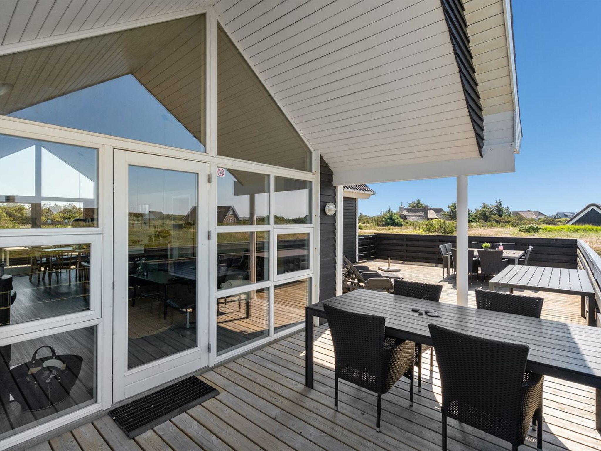 "Eliena" - 500m from the sea - Outside