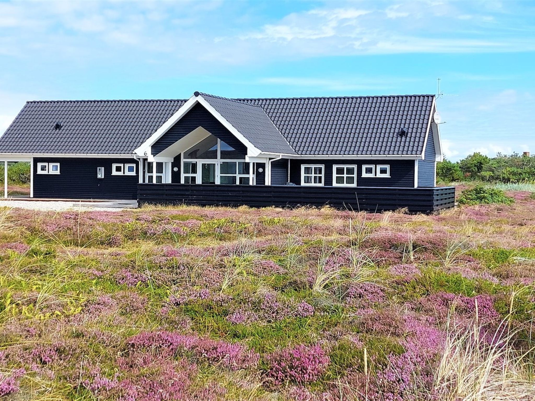 "Eliena" - 500m from the sea - Outside