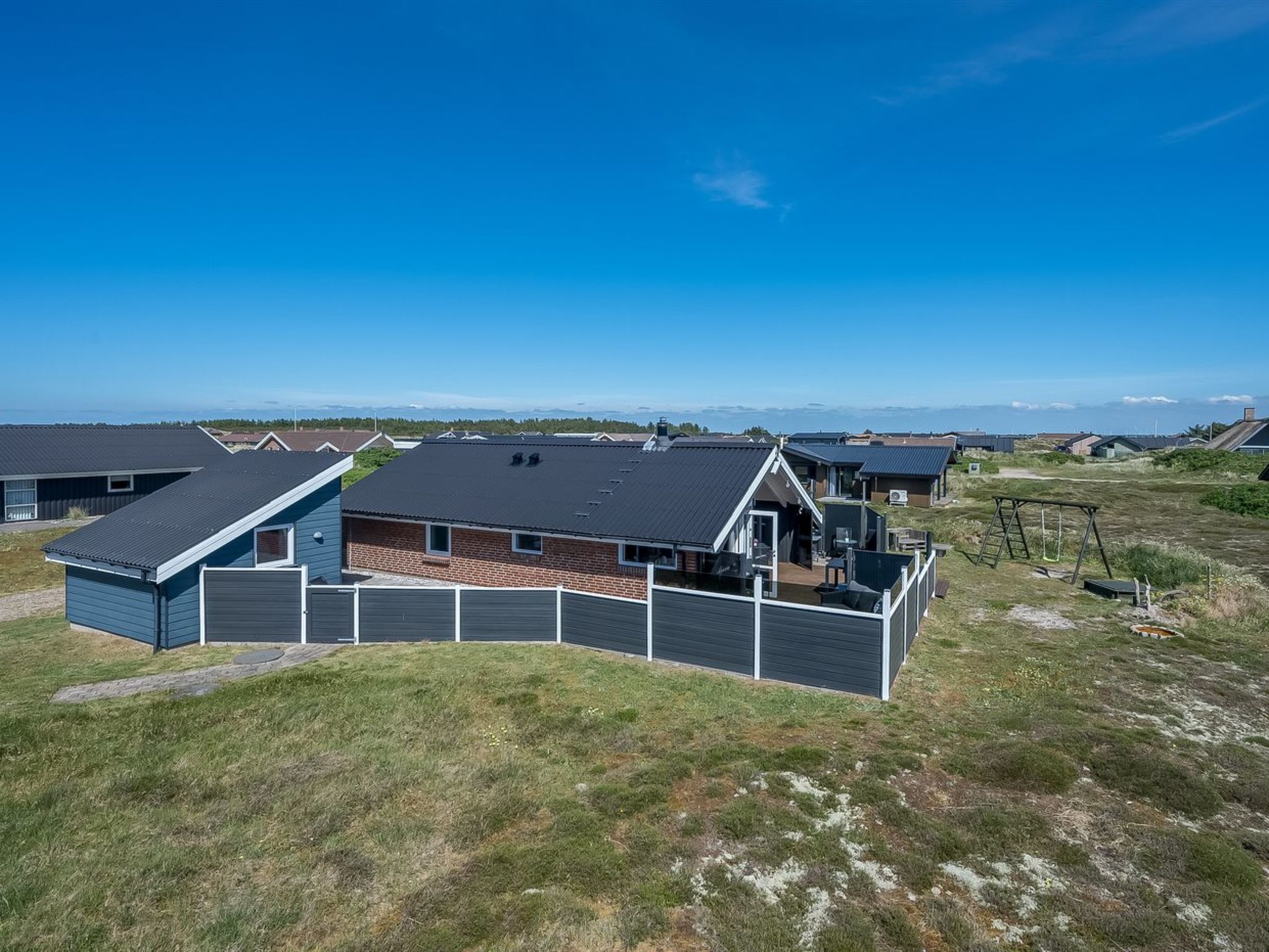 "Henning" -  from the sea-Buiten