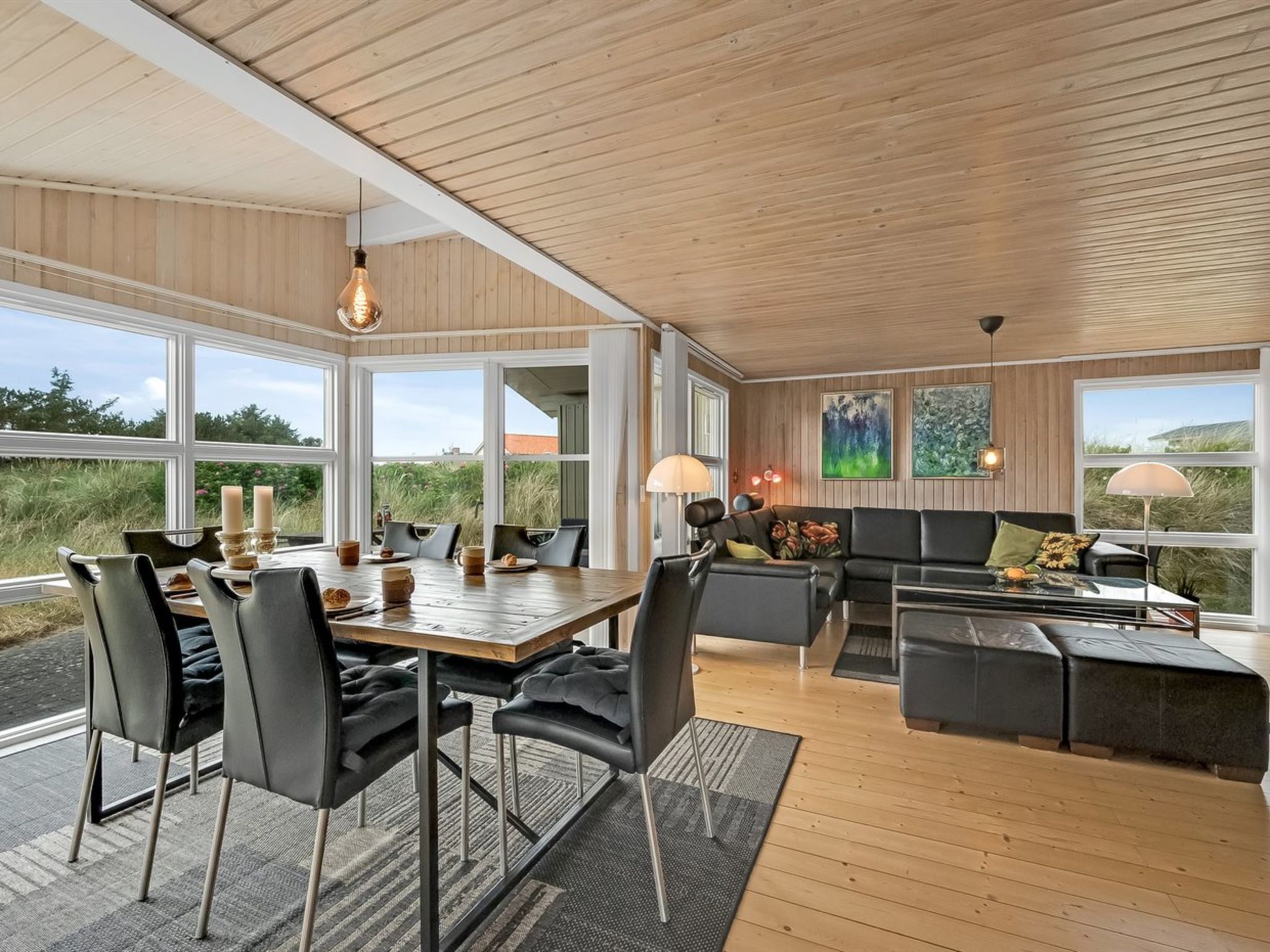 "Drifa" - 600m from the sea - Drinnen