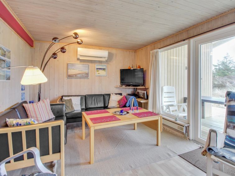 Search and Stay destination Hvide Sande, Denmark from . "Steffen" - 450m to the inlet in Western Jutland