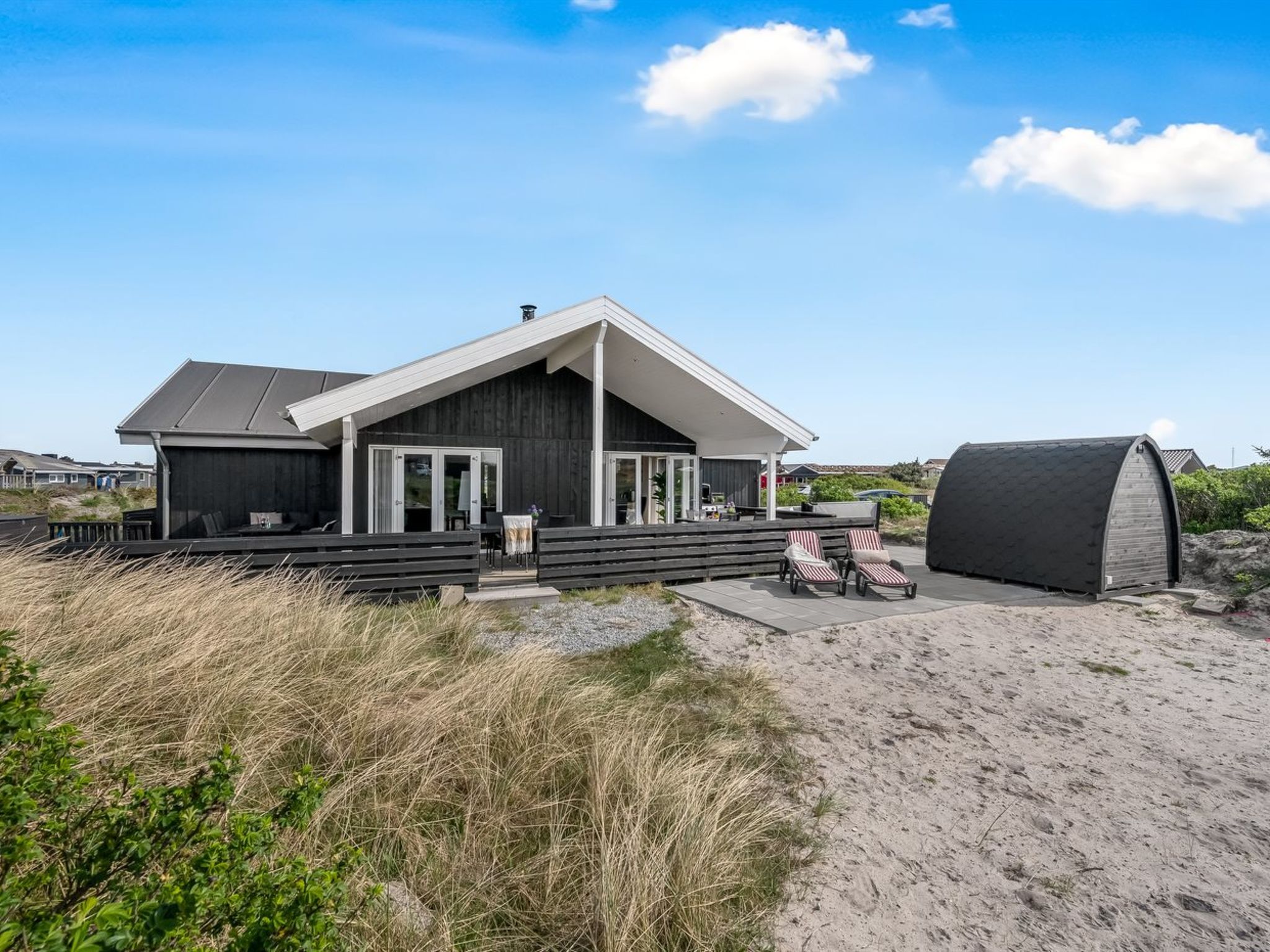 "Sibyll" -  from the sea-Buiten