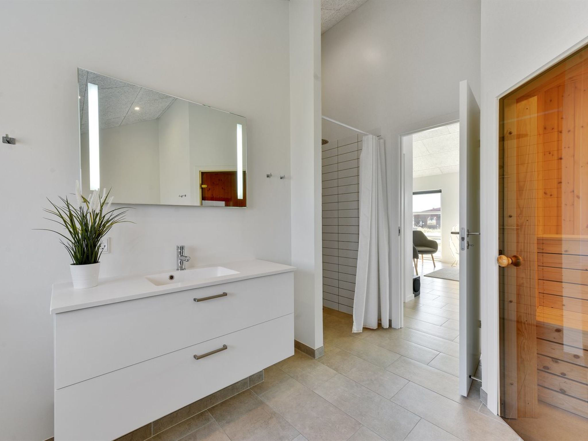 "Karen" - 900m from the sea - Drinnen