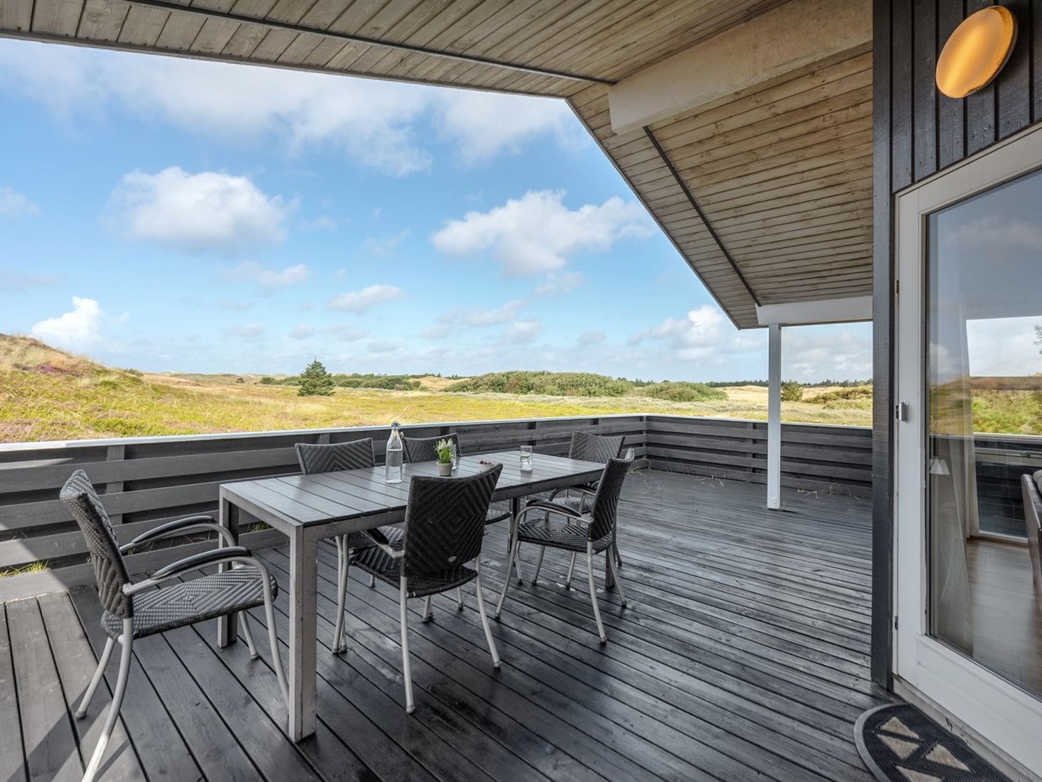 "Electra" - 500m to the fjord - Outside