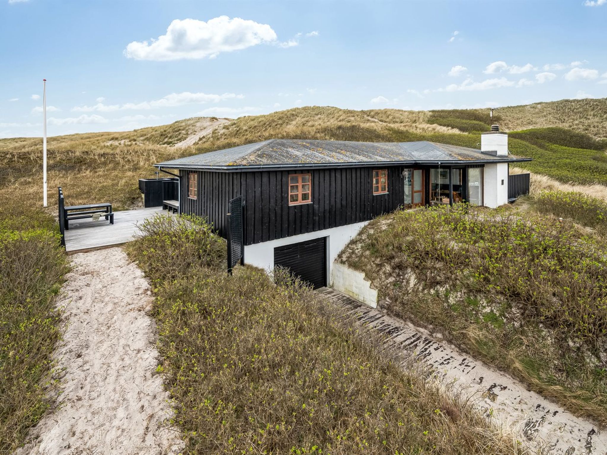 "Eyla" -  from the sea - Buiten